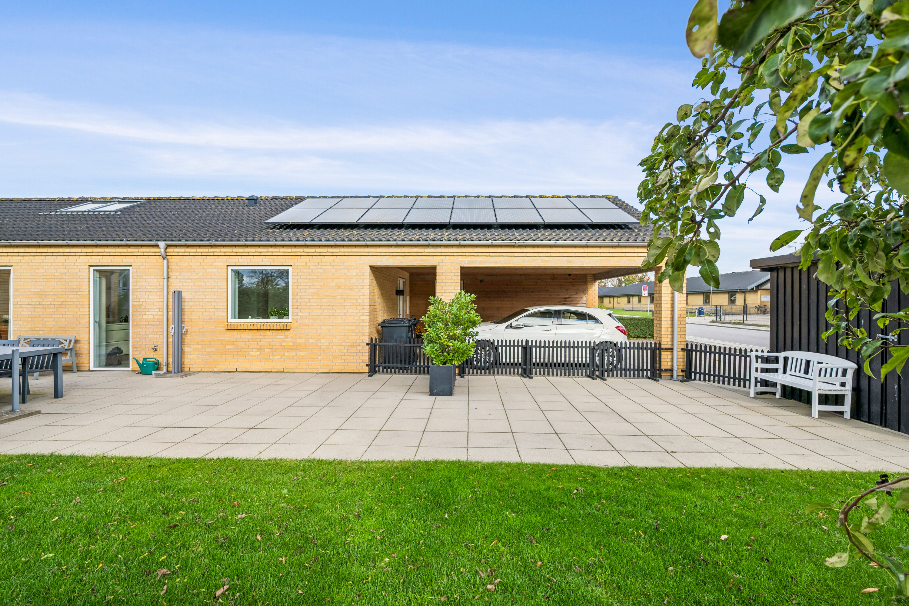 Fremhævet andet billede i fuldskærmstilstand. Billede af Bredkær Tværvej 3, 8250 Egå