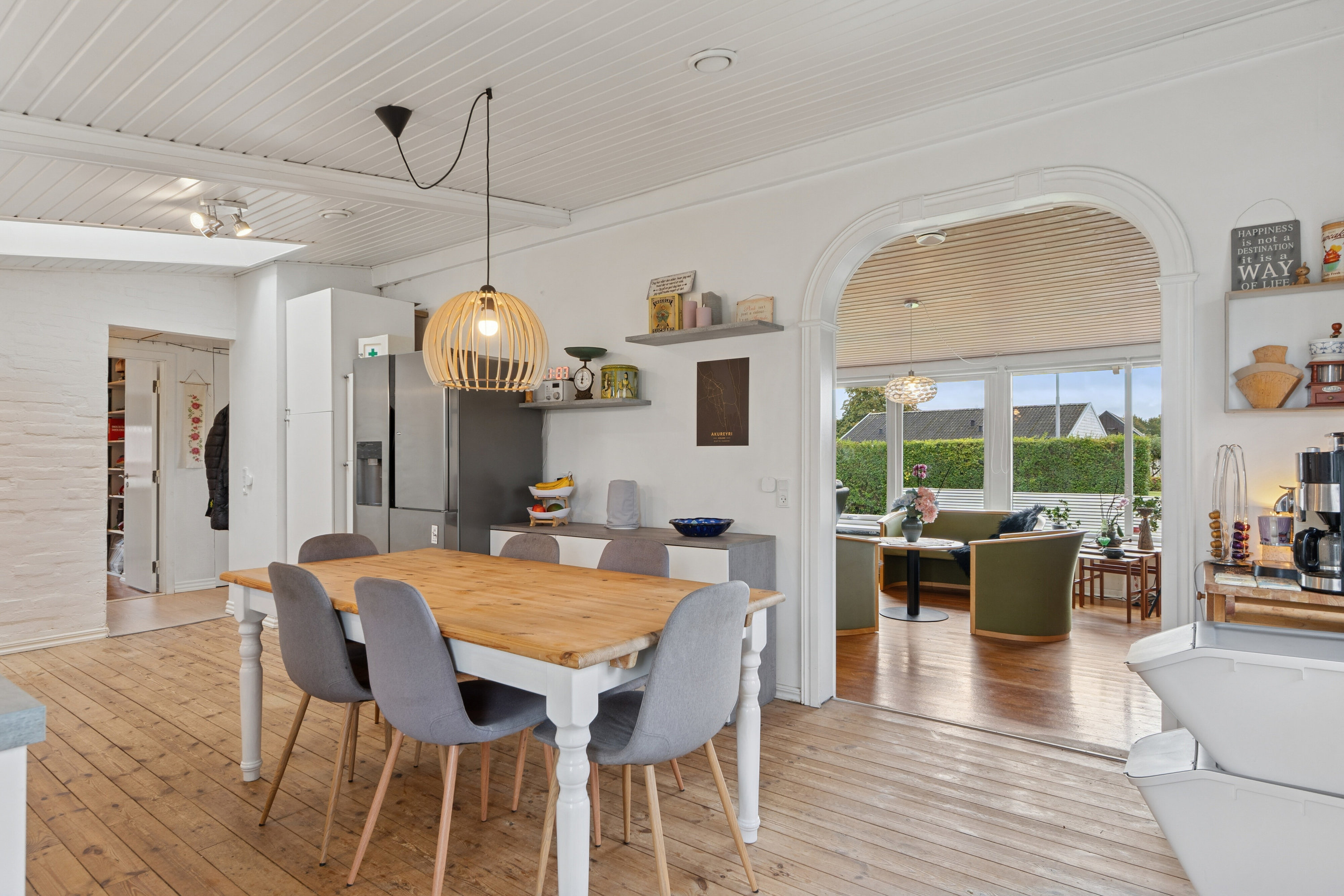 Fremhævet spisestue billede i fuldskærmstilstand. Billede af Sanderumvej 37, Sanderum, 5250 Odense SV