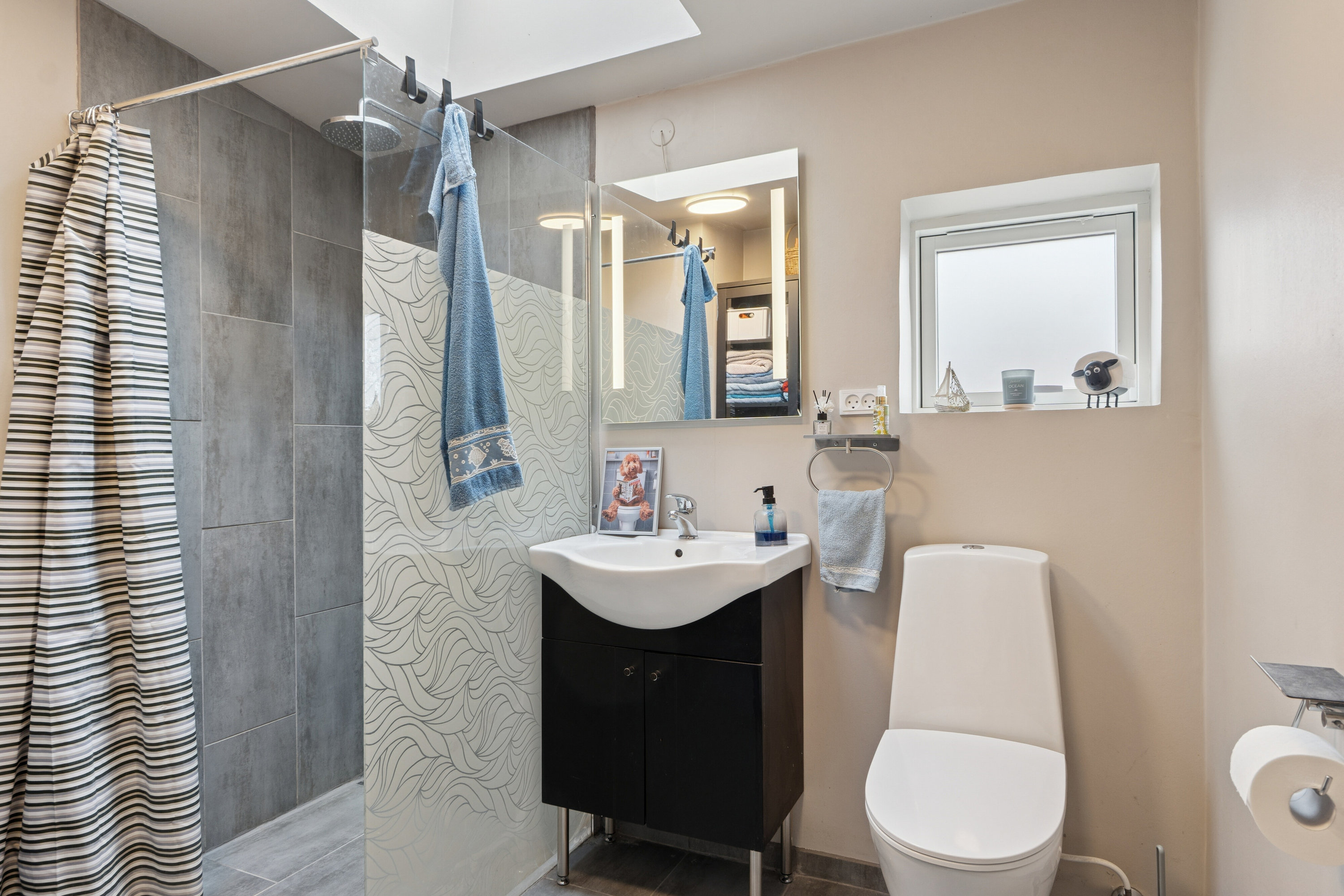 Fremhævet badeværelse billede i fuldskærmstilstand. Billede af Sanderumvej 37, Sanderum, 5250 Odense SV