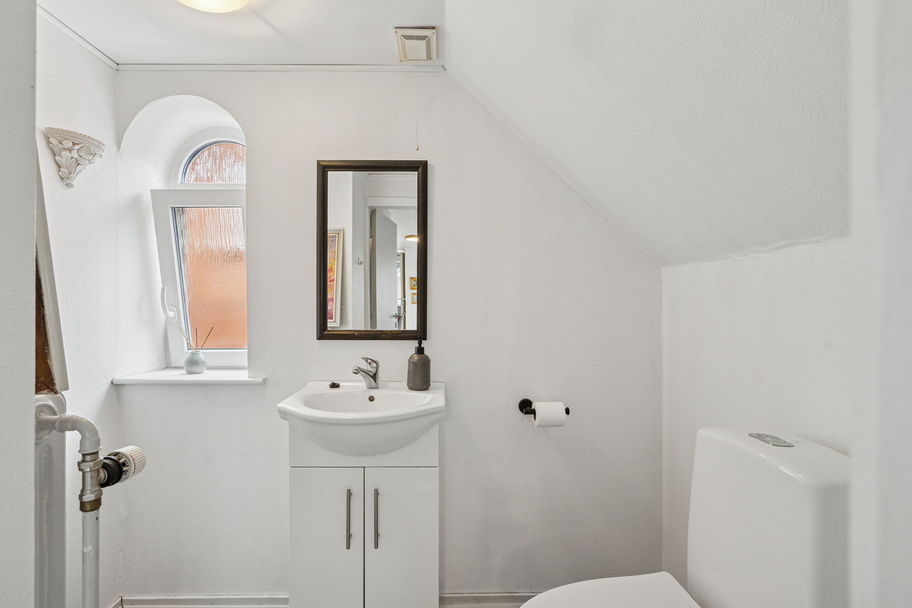 Fremhævet badeværelse billede i fuldskærmstilstand. Billede af Højrupvej 31, Højrup, 5750 Ringe