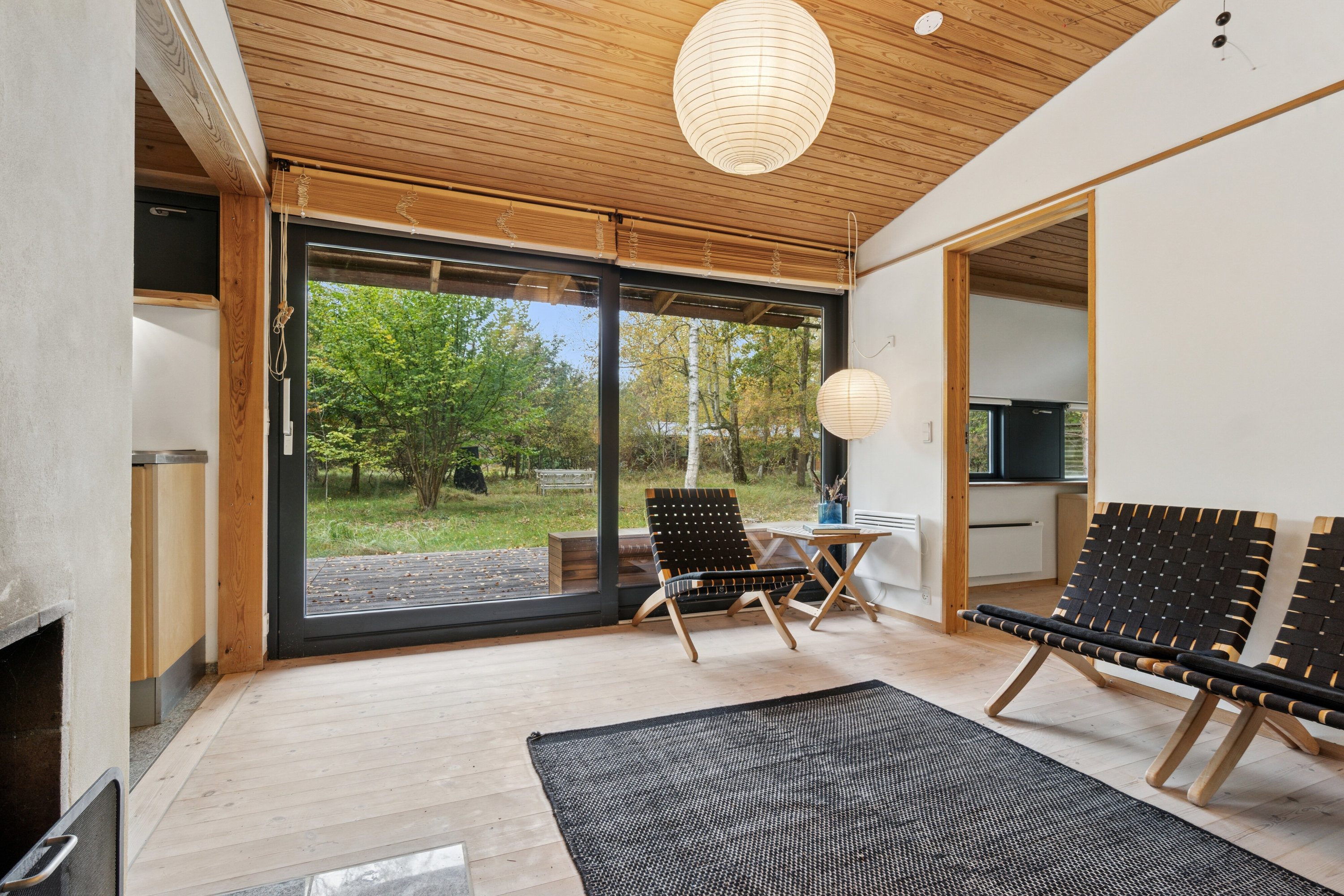 Fremhævet stue billede i fuldskærmstilstand. Billede af Revlingsvinget 17, Tibirke Sand, 3300 Frederiksværk