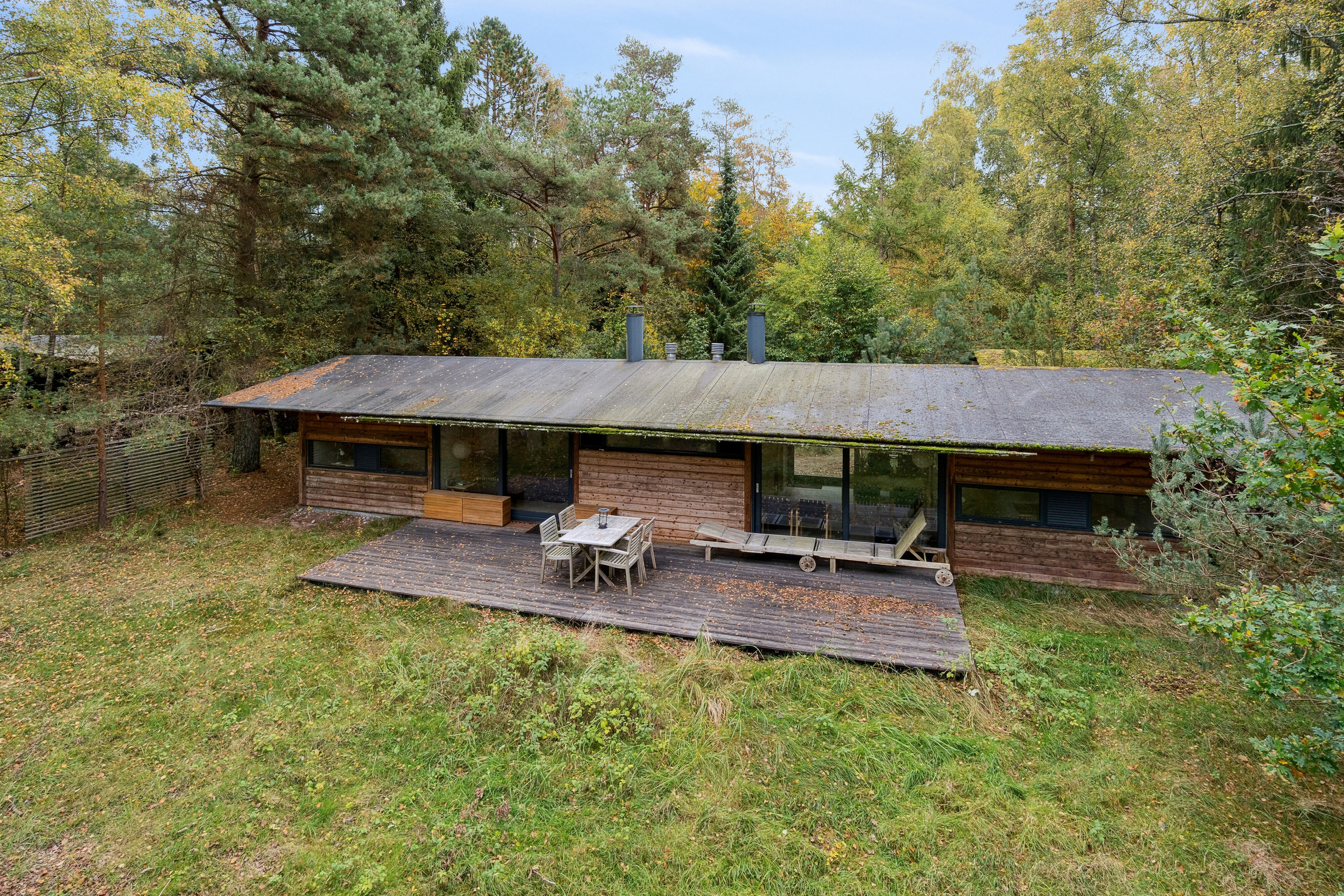 Fremhævet set fra haven billede i fuldskærmstilstand. Billede af Revlingsvinget 17, Tibirke Sand, 3300 Frederiksværk