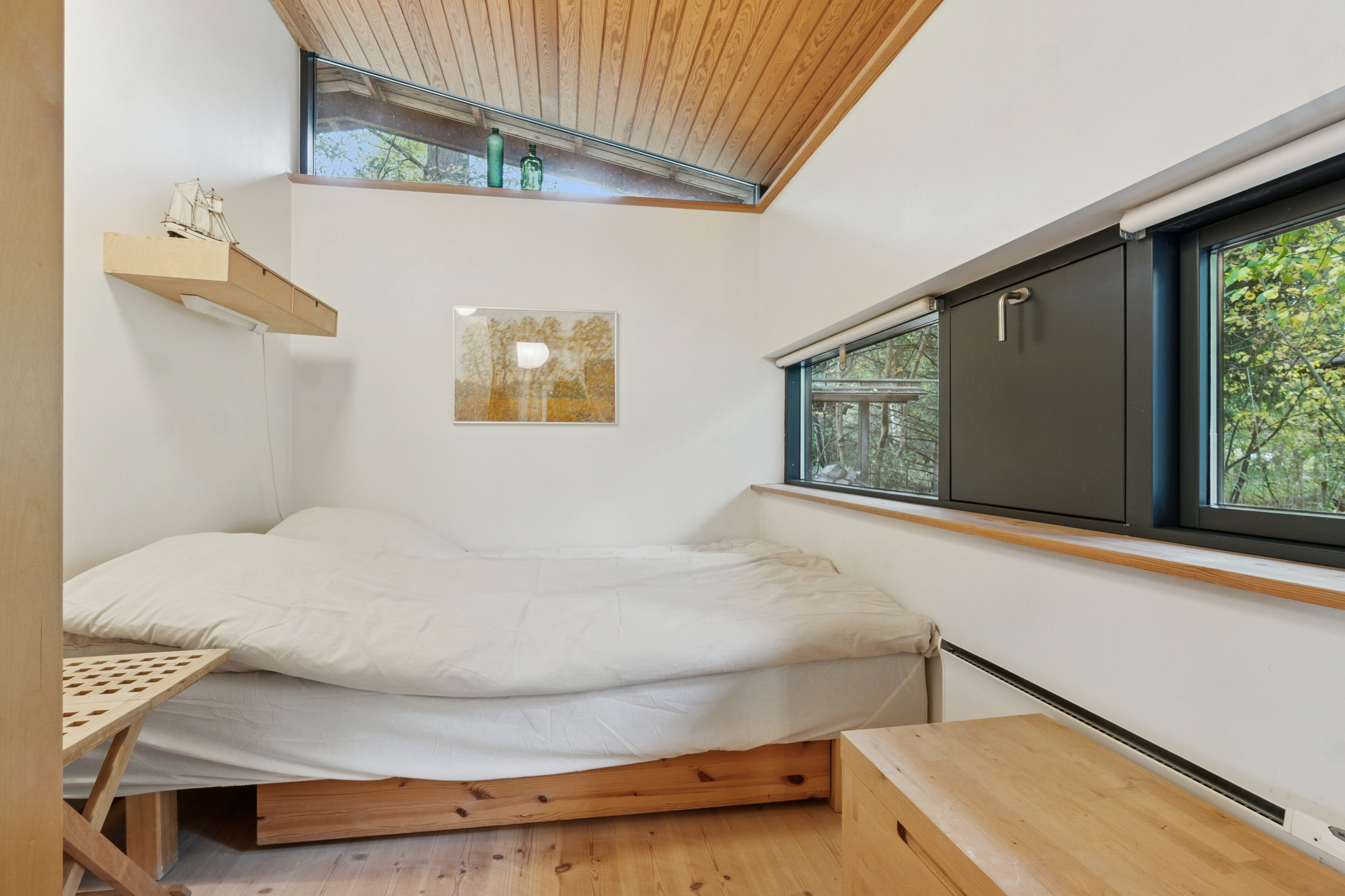 Fremhævet soveværelse billede i fuldskærmstilstand. Billede af Revlingsvinget 17, Tibirke Sand, 3300 Frederiksværk