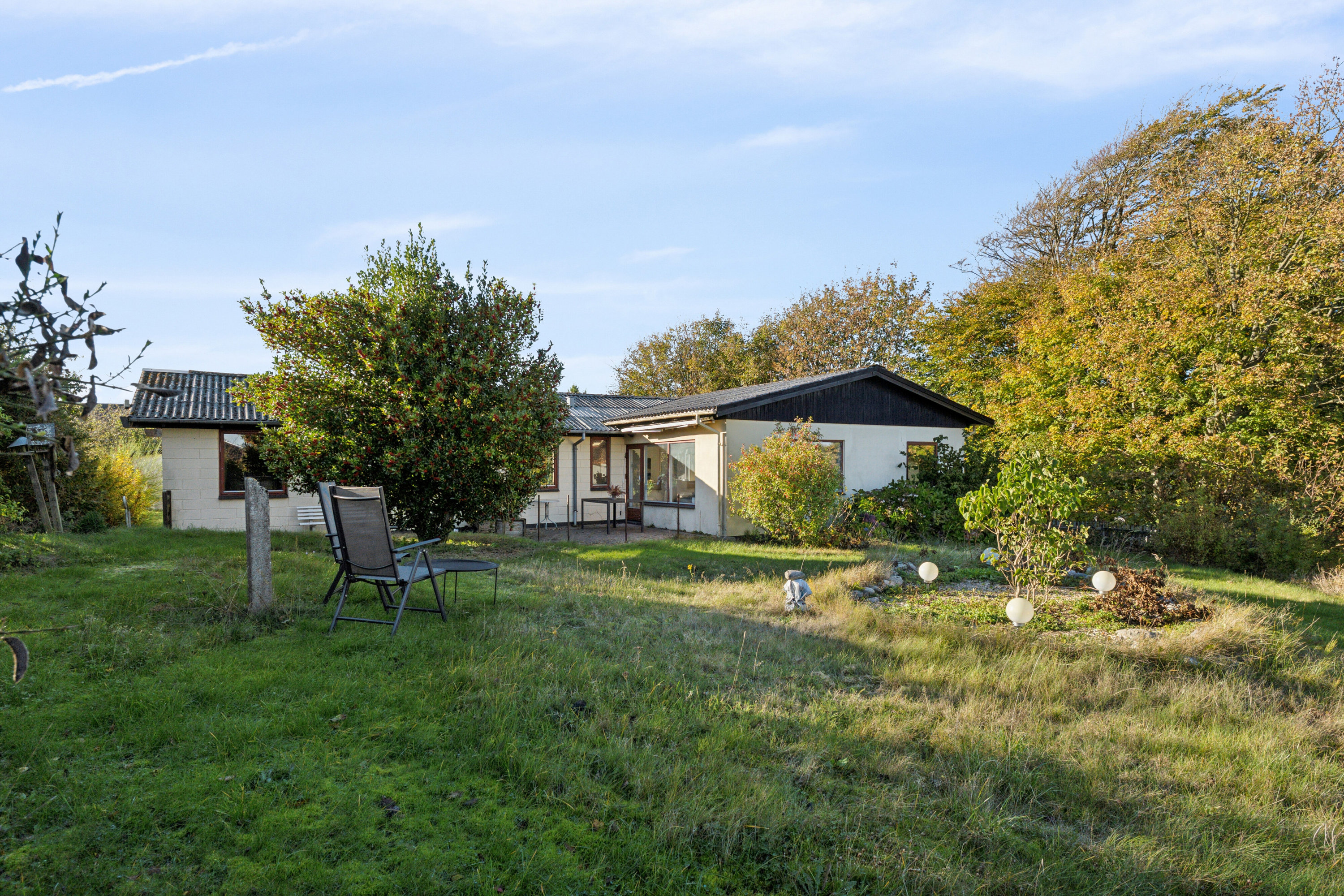 Fremhævet set fra haven billede i fuldskærmstilstand. Billede af Bøgstedvej 313, Astrup, 9800 Hjørring