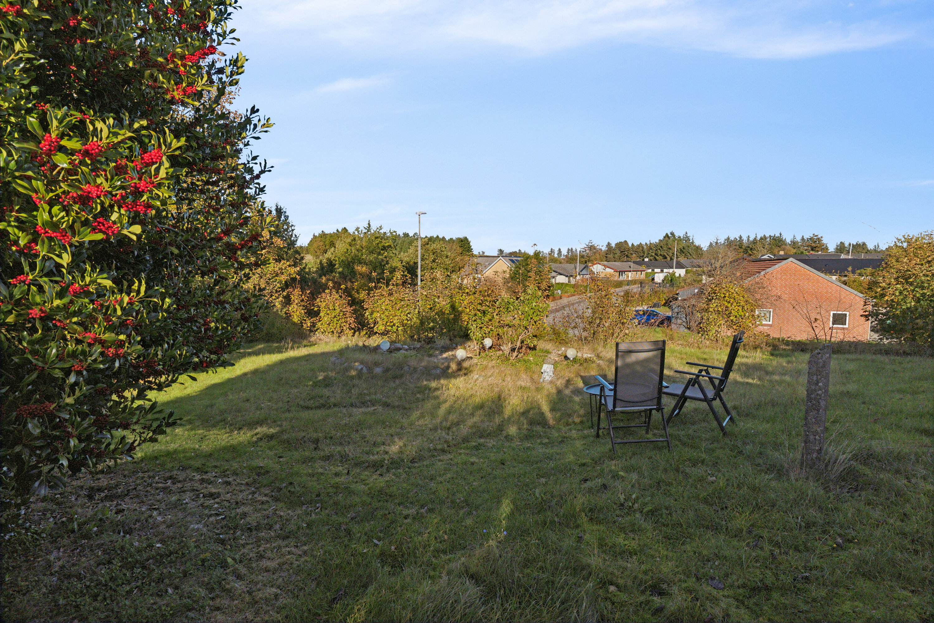 Fremhævet set fra haven billede i fuldskærmstilstand. Billede af Bøgstedvej 313, Astrup, 9800 Hjørring