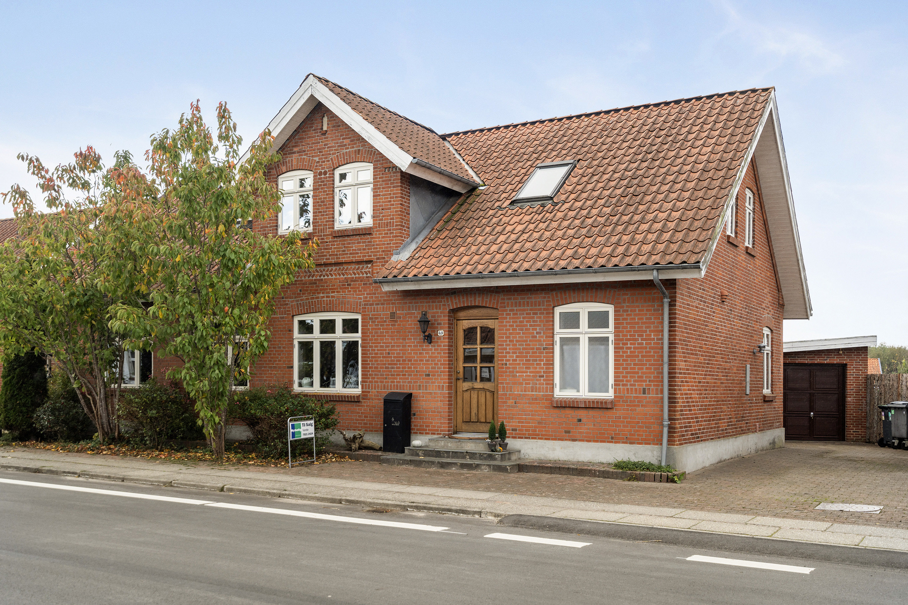Fremhævet ejendommen billede i fuldskærmstilstand. Billede af Vardevej 43, Sig, 6800 Varde