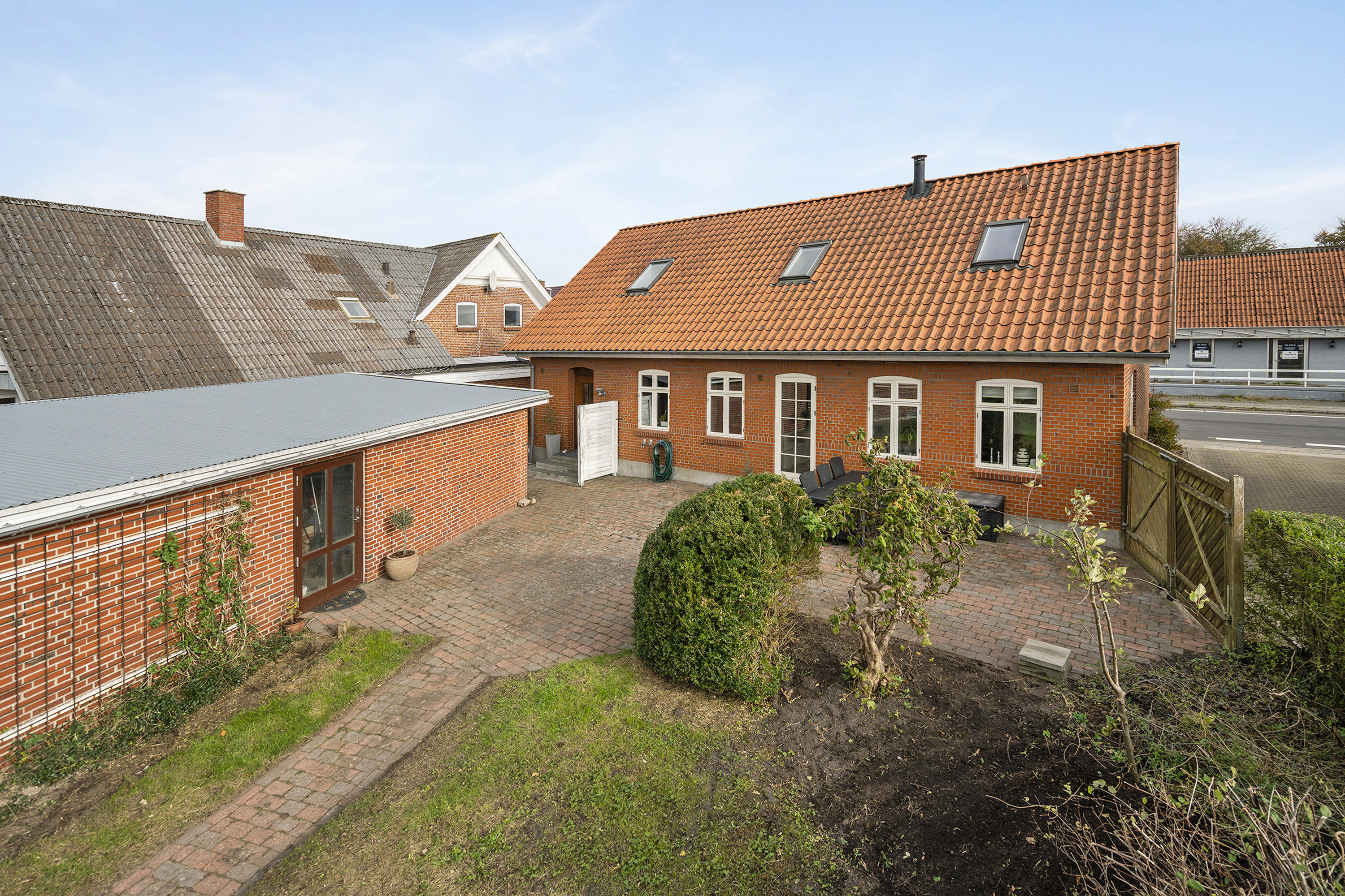 Fremhævet ejendommen billede i fuldskærmstilstand. Billede af Vardevej 43, Sig, 6800 Varde