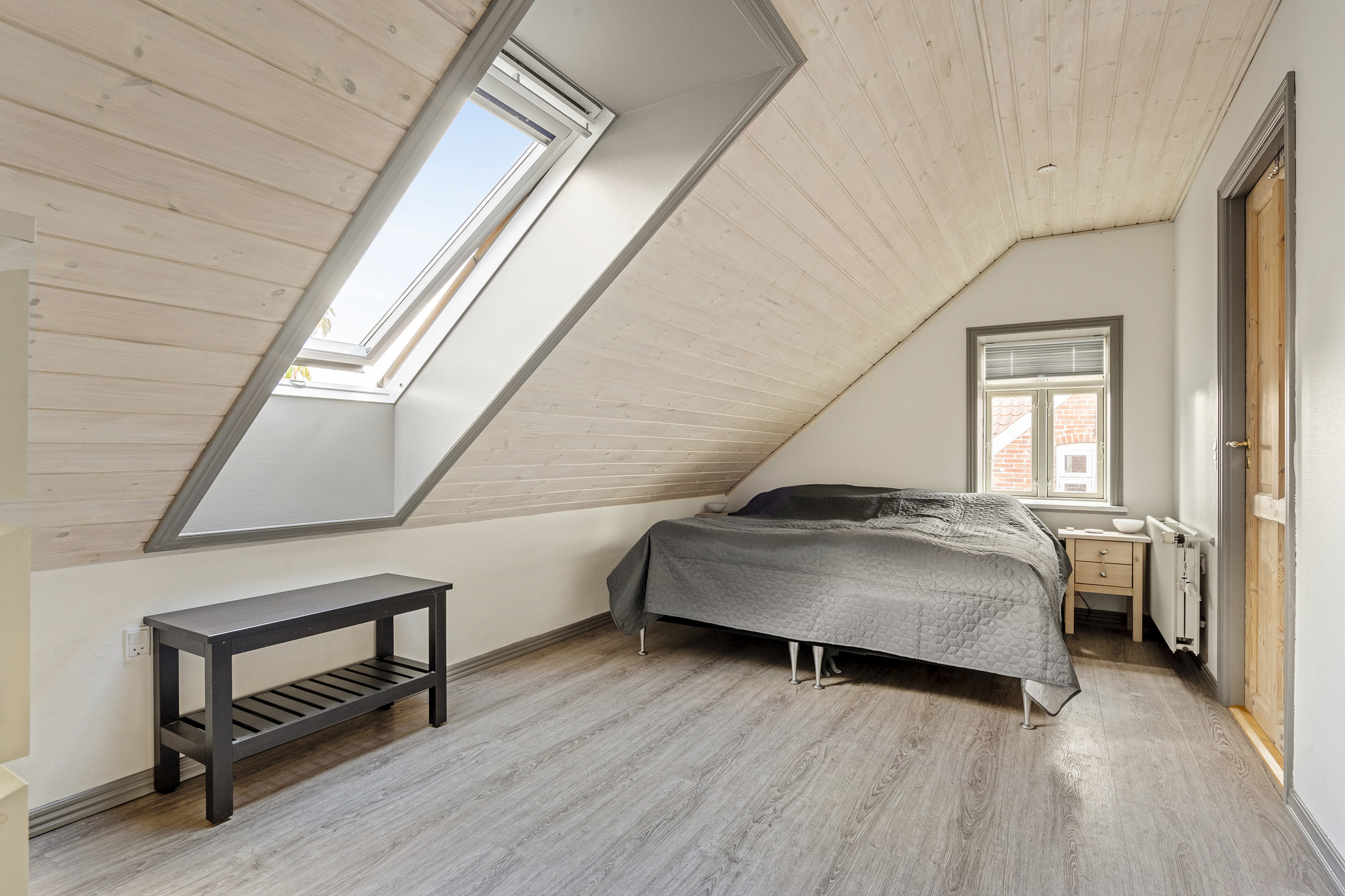 Fremhævet soveværelse billede i fuldskærmstilstand. Billede af Vardevej 43, Sig, 6800 Varde