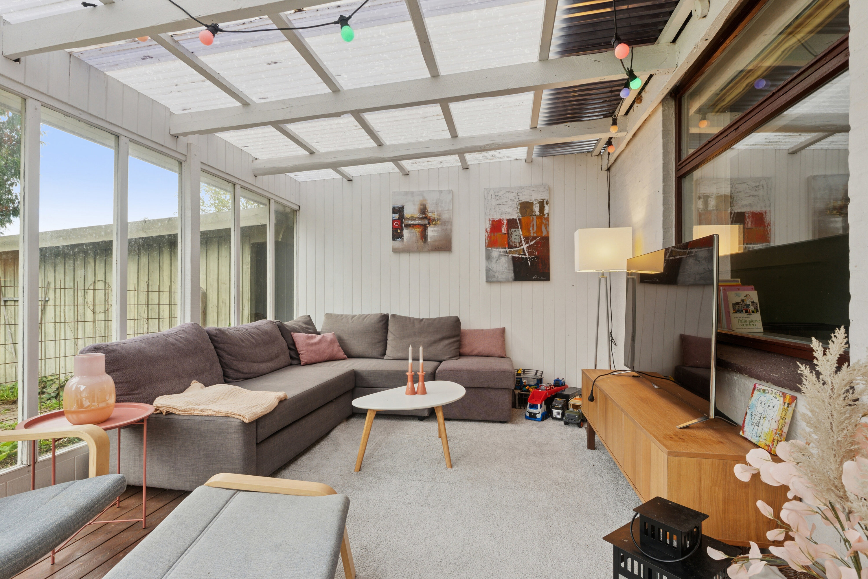 Fremhævet udestue billede i fuldskærmstilstand. Billede af Ringstedvej 55B, 4690 Haslev