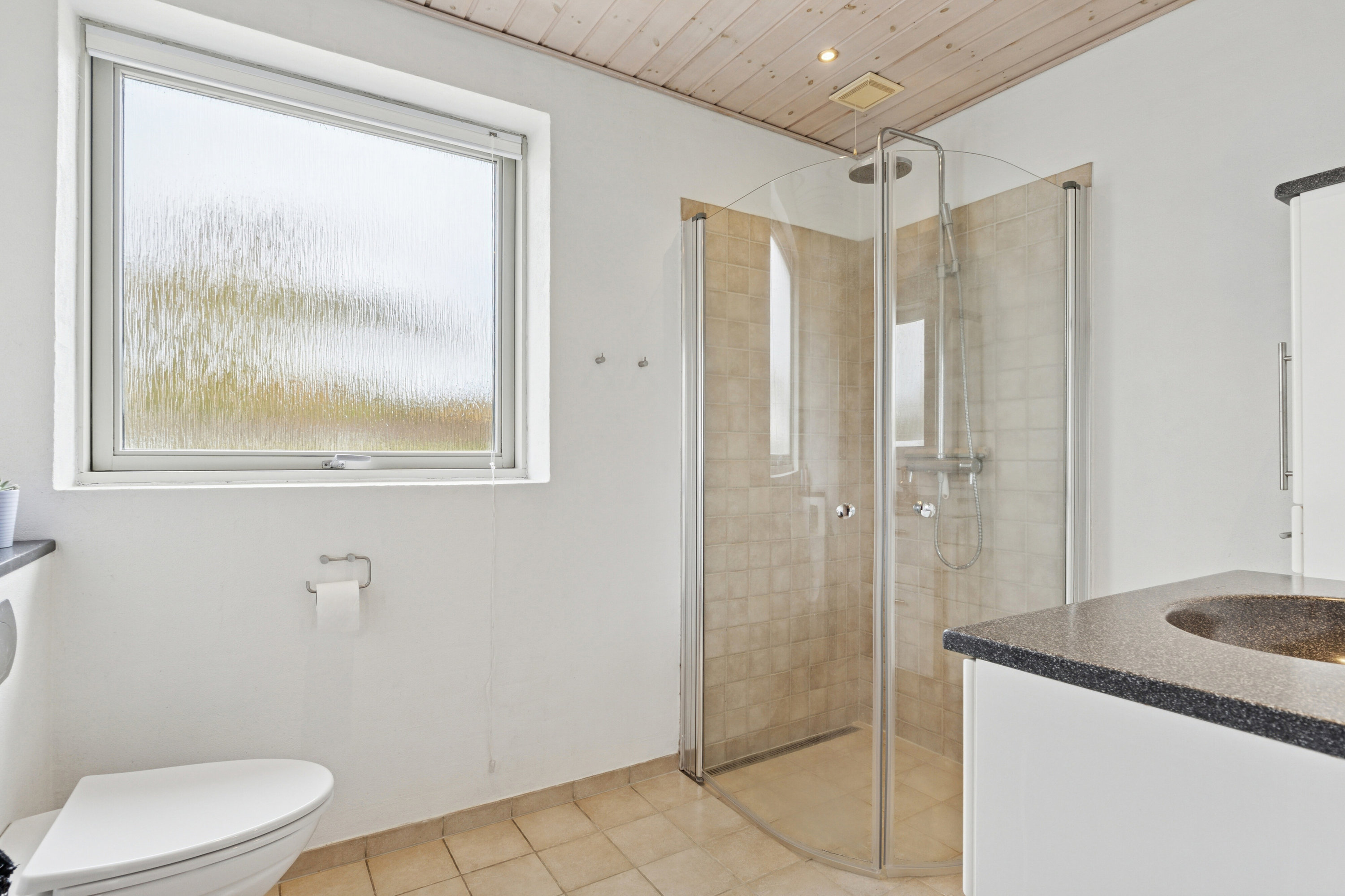 Fremhævet badeværelse billede i fuldskærmstilstand. Billede af Nyhusvej 27, Bov, 6330 Padborg