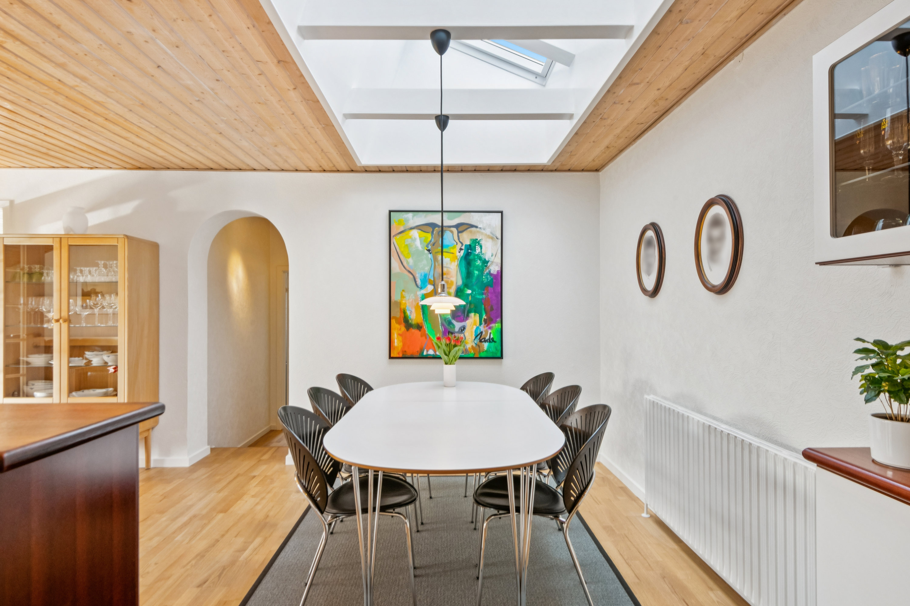 Fremhævet køkken-alrum billede i fuldskærmstilstand. Billede af Degnevang 11, Øster Hornum, 9530 Støvring