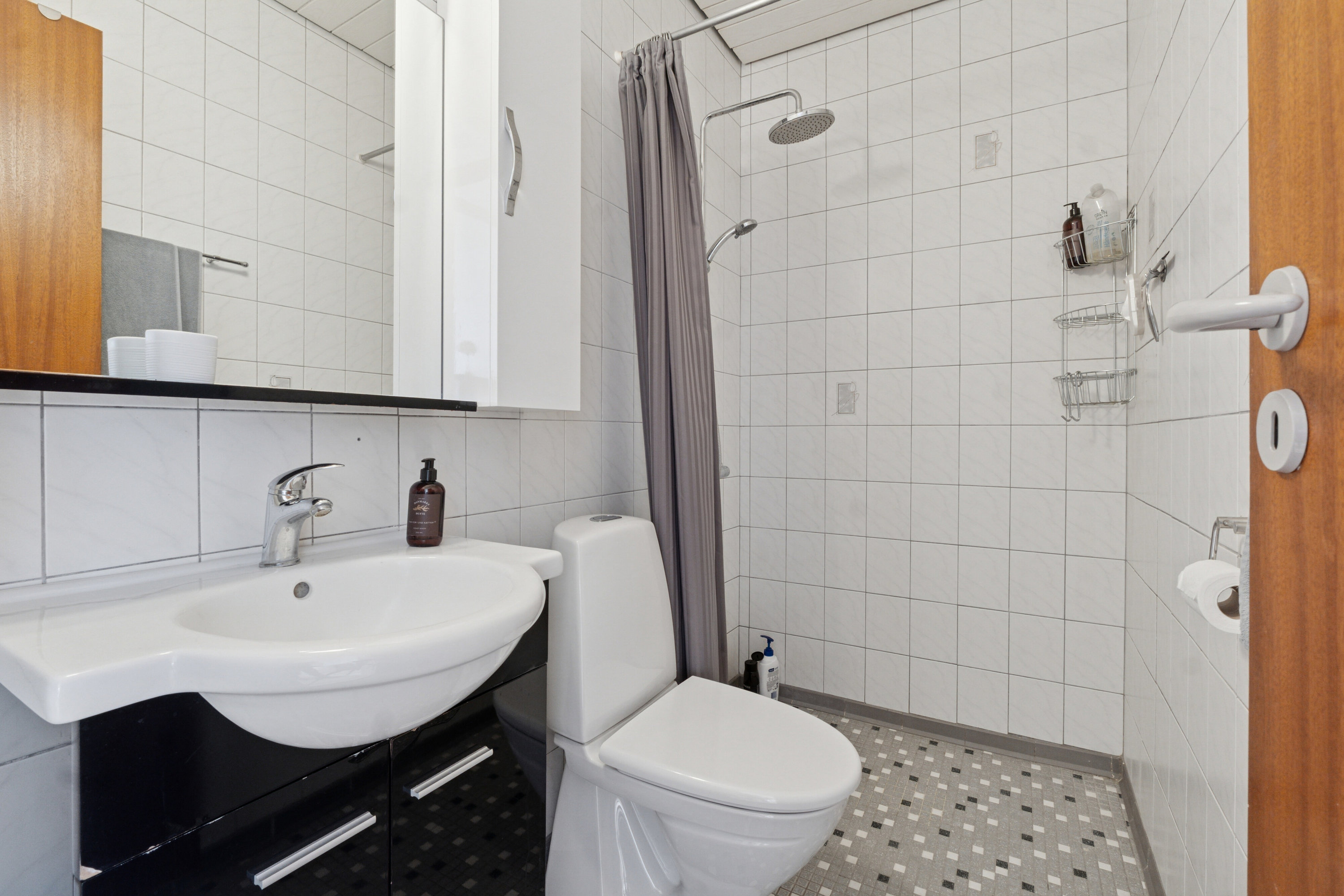 Fremhævet badeværelse billede i fuldskærmstilstand. Billede af Grøfthøjparken 159, 5. tv., 8260 Viby J