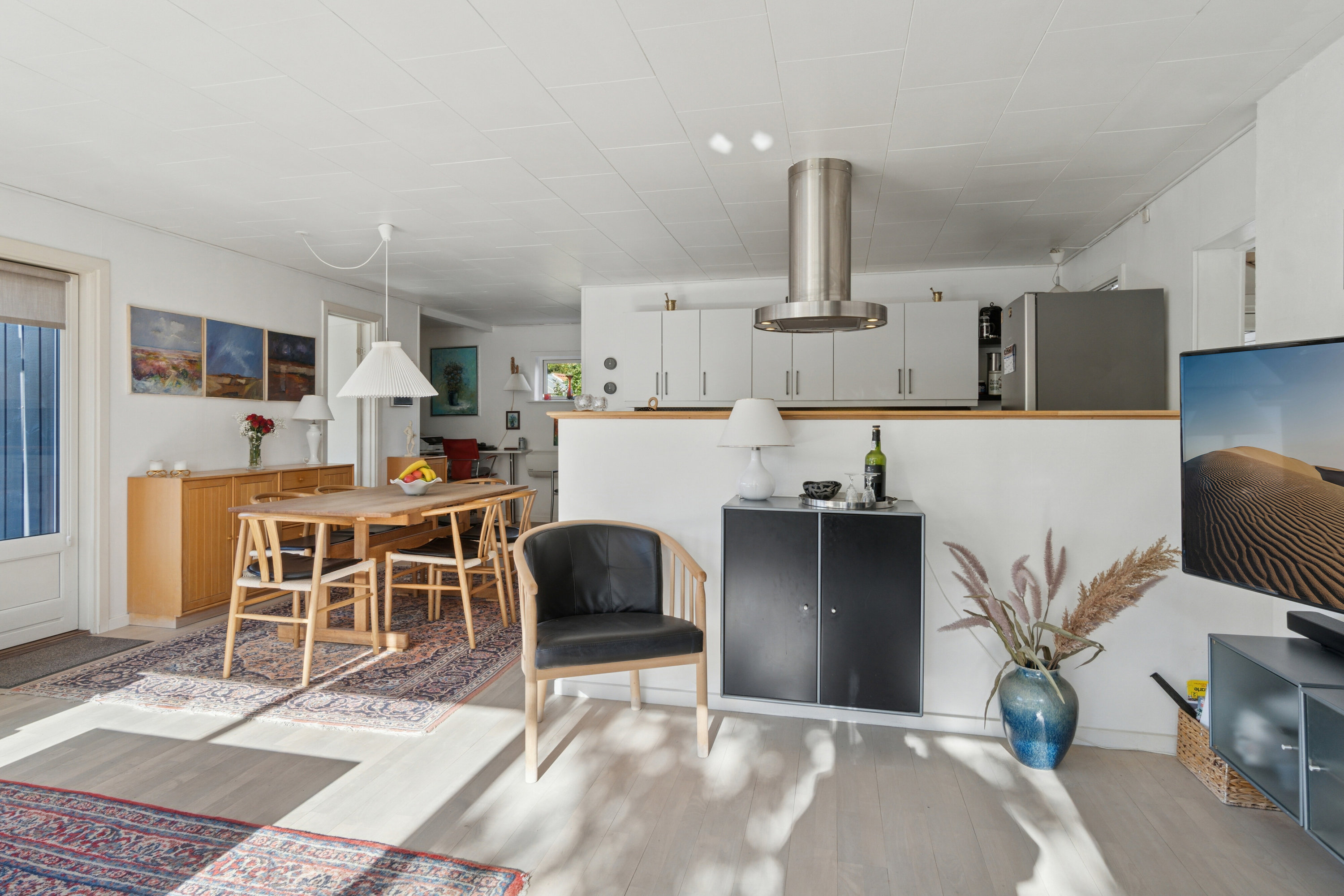 Fremhævet stue billede i fuldskærmstilstand. Billede af Gyldenrisvej 8, Kirke Stillinge, 4200 Slagelse