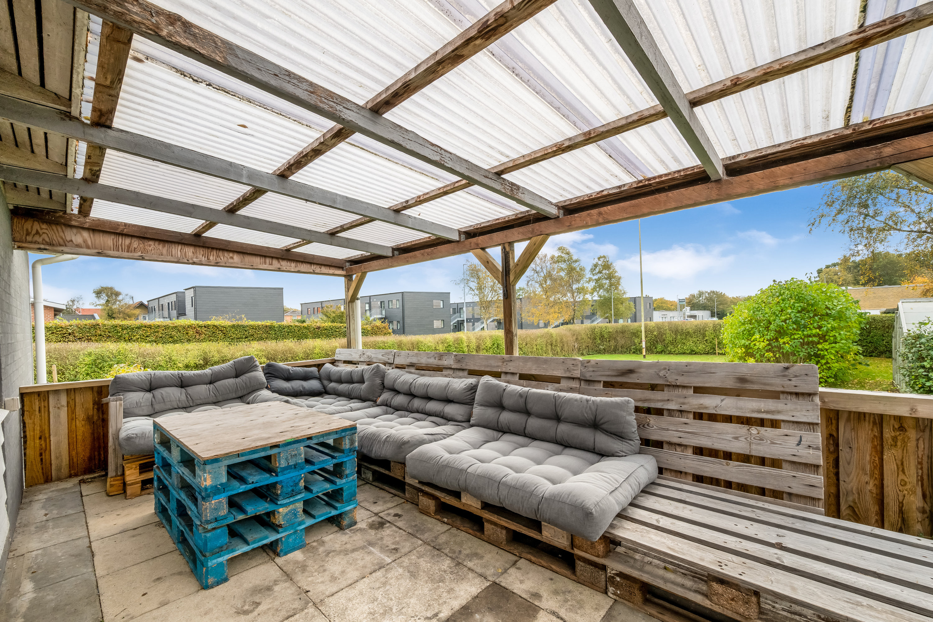 Fremhævet overdækket terrasse billede i fuldskærmstilstand. Billede af Baunbækvej 9, 6880 Tarm