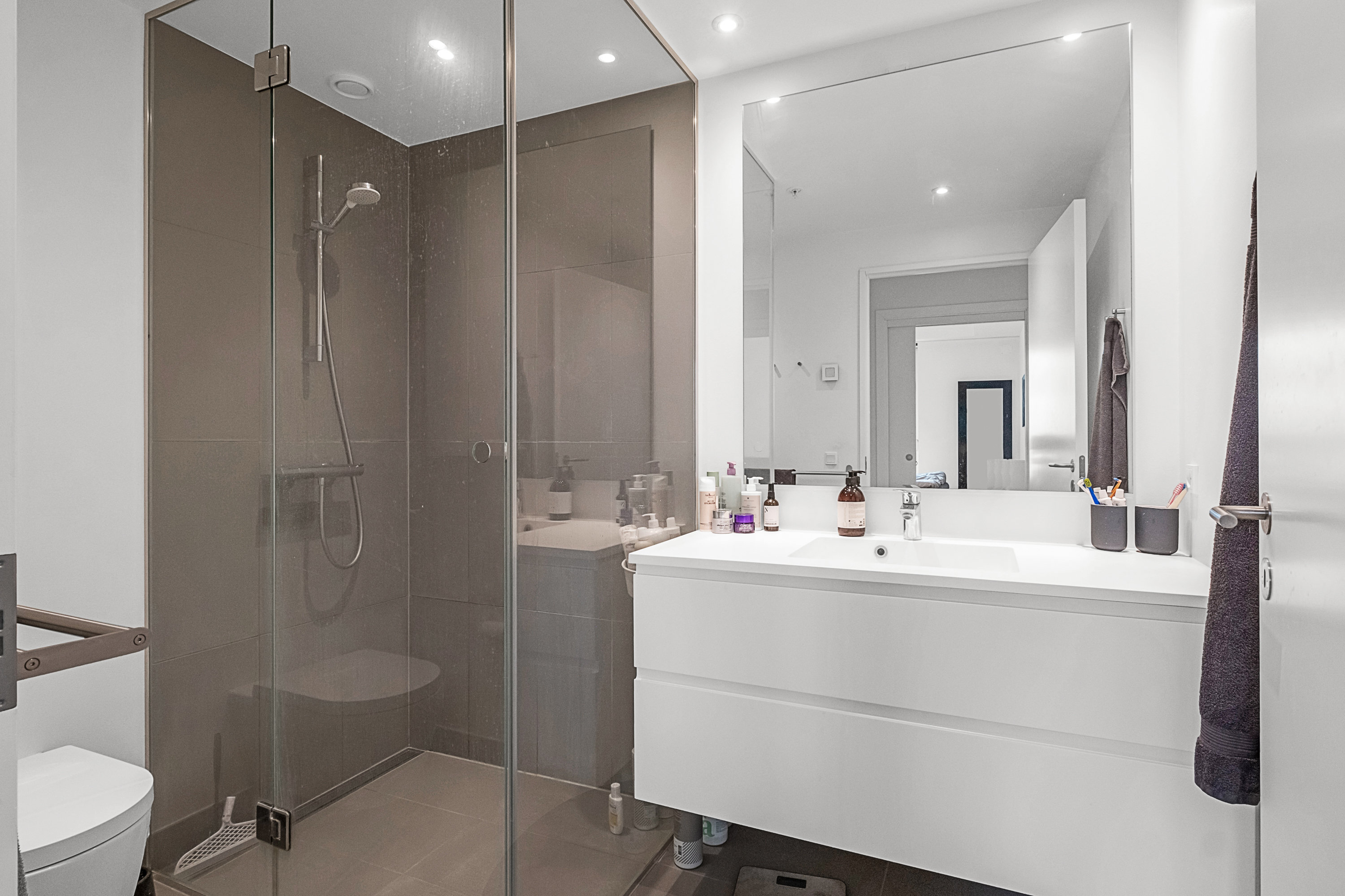 Fremhævet badeværelse billede i fuldskærmstilstand. Billede af Helga Pedersens Gade 59, 8000 Aarhus C