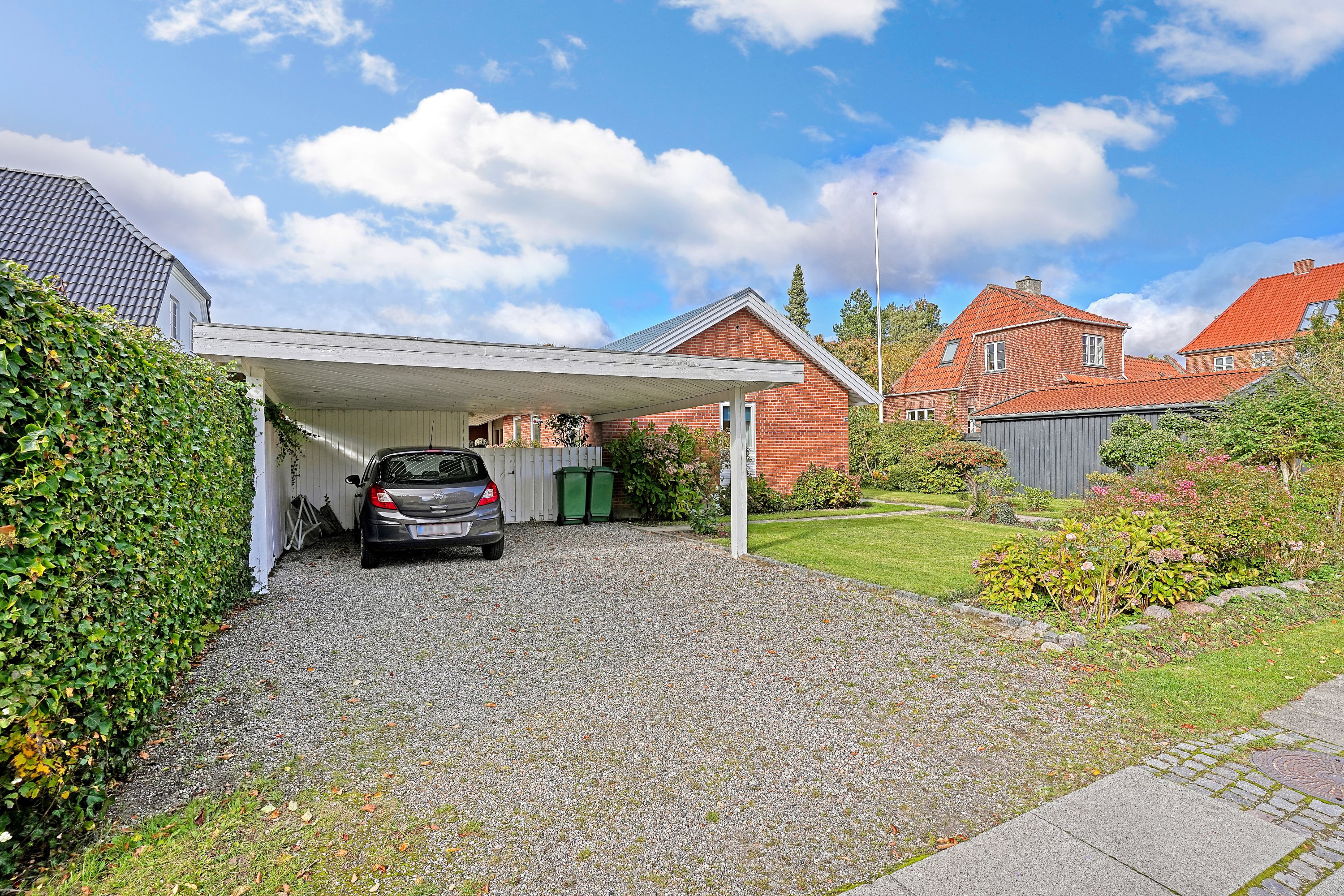 Fremhævet ejendommen billede i fuldskærmstilstand. Billede af Runebergs Alle 32, 2860 Søborg