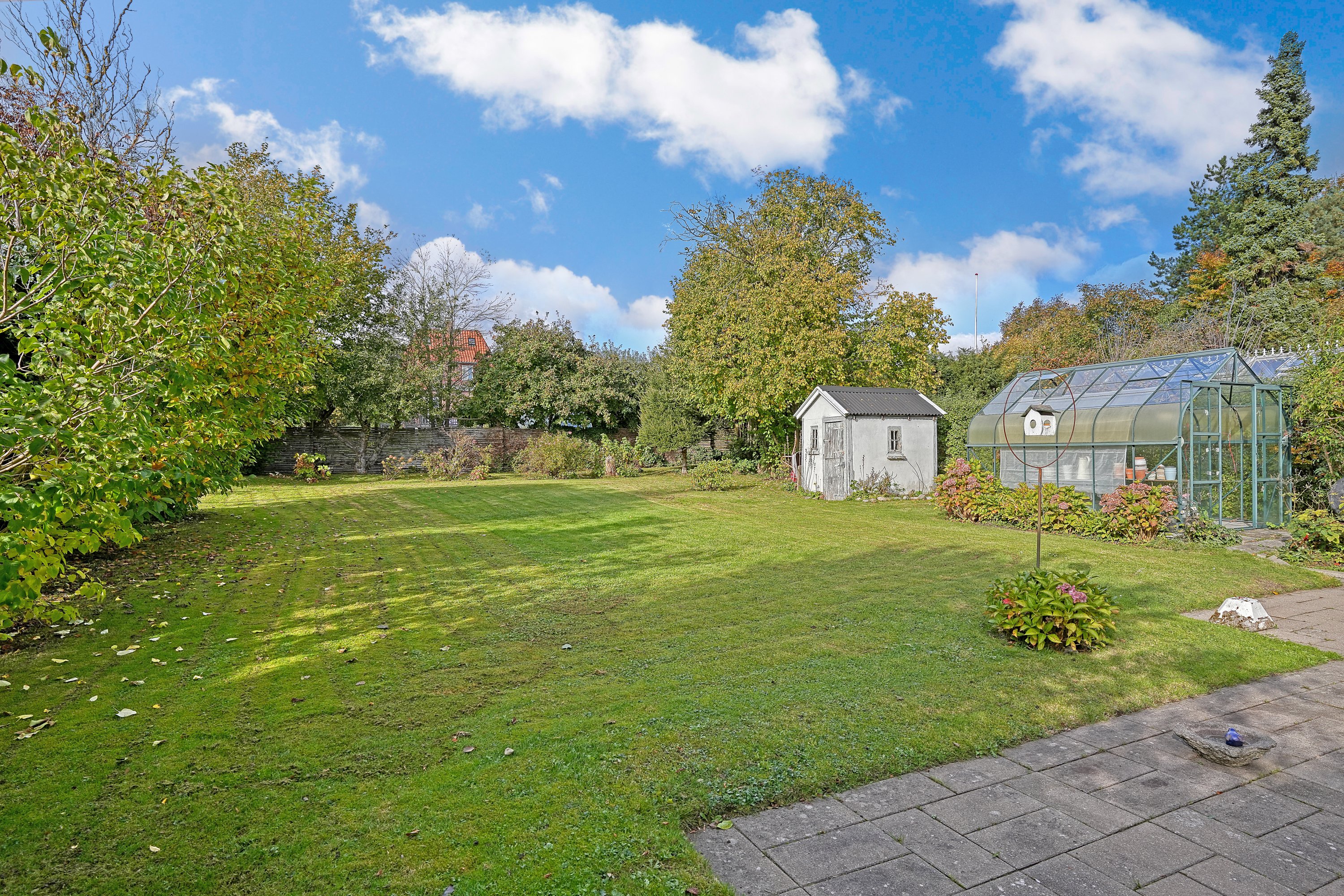 Fremhævet have billede i fuldskærmstilstand. Billede af Runebergs Alle 32, 2860 Søborg