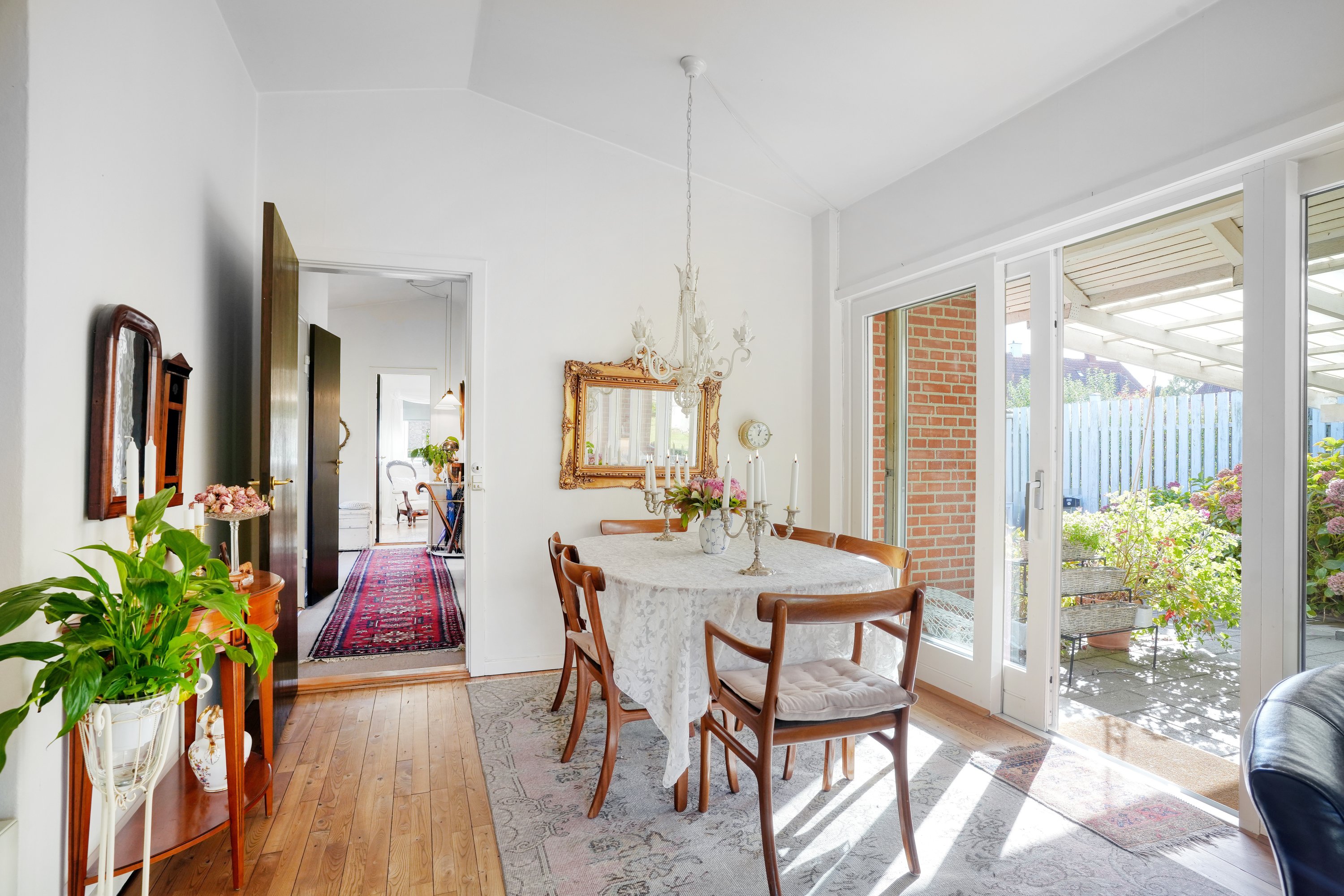 Fremhævet spisestue billede i fuldskærmstilstand. Billede af Runebergs Alle 32, 2860 Søborg