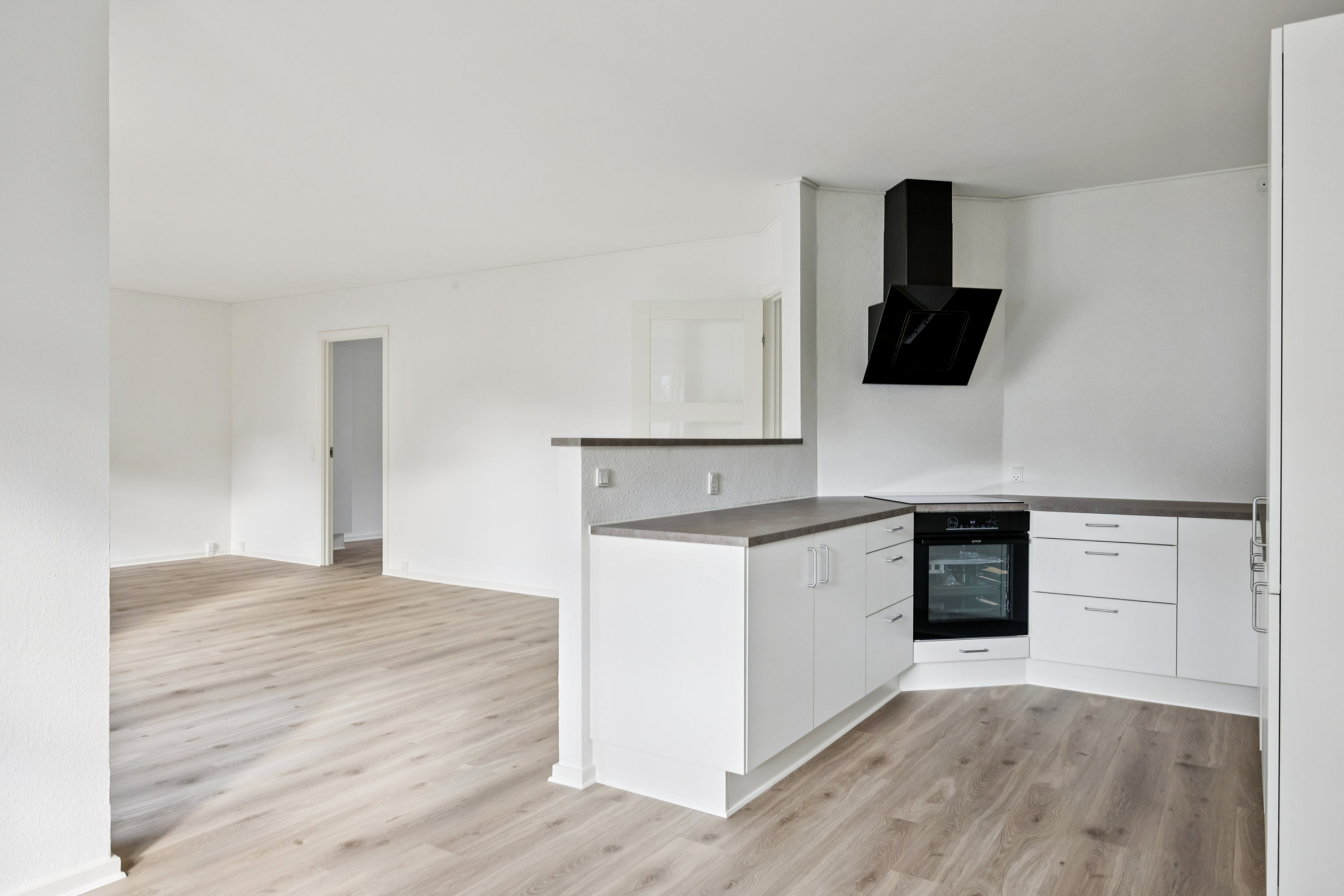 Fremhævet køkken billede i fuldskærmstilstand. Billede af Skansen 16, 1. th., 8400 Ebeltoft