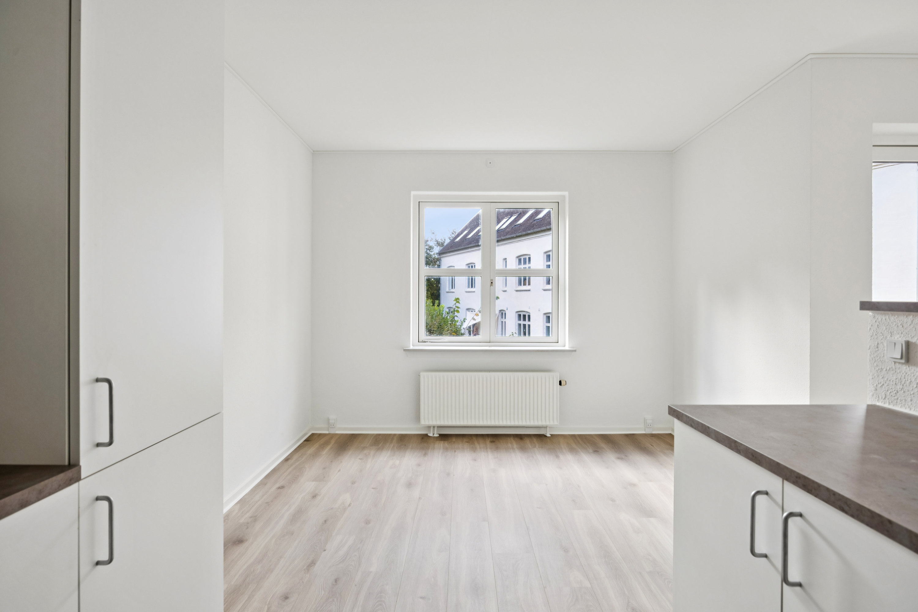 Fremhævet køkken billede i fuldskærmstilstand. Billede af Skansen 16, 1. th., 8400 Ebeltoft