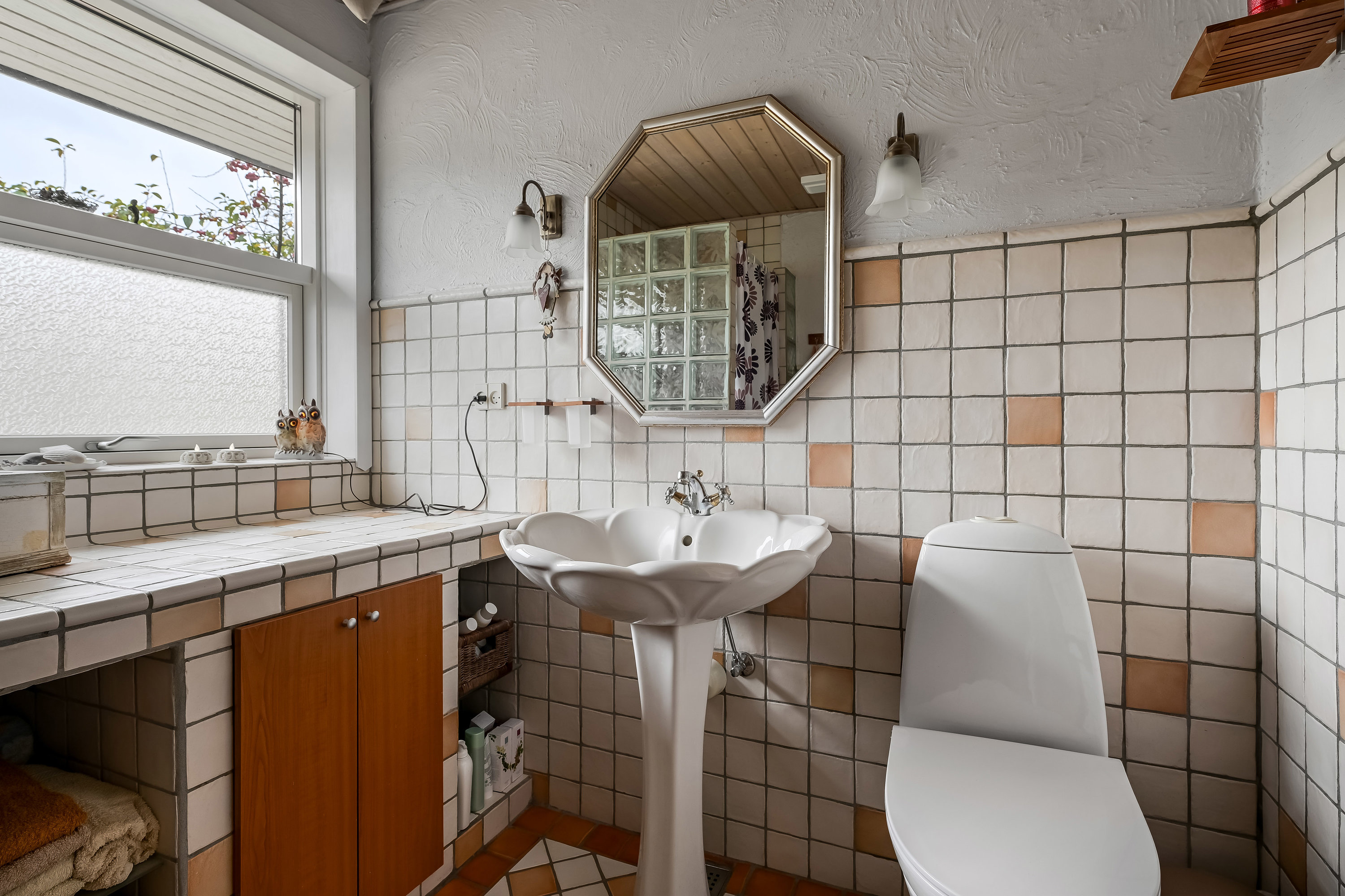 Fremhævet toilet billede i fuldskærmstilstand. Billede af Kulsøvej 5, 7200 Grindsted