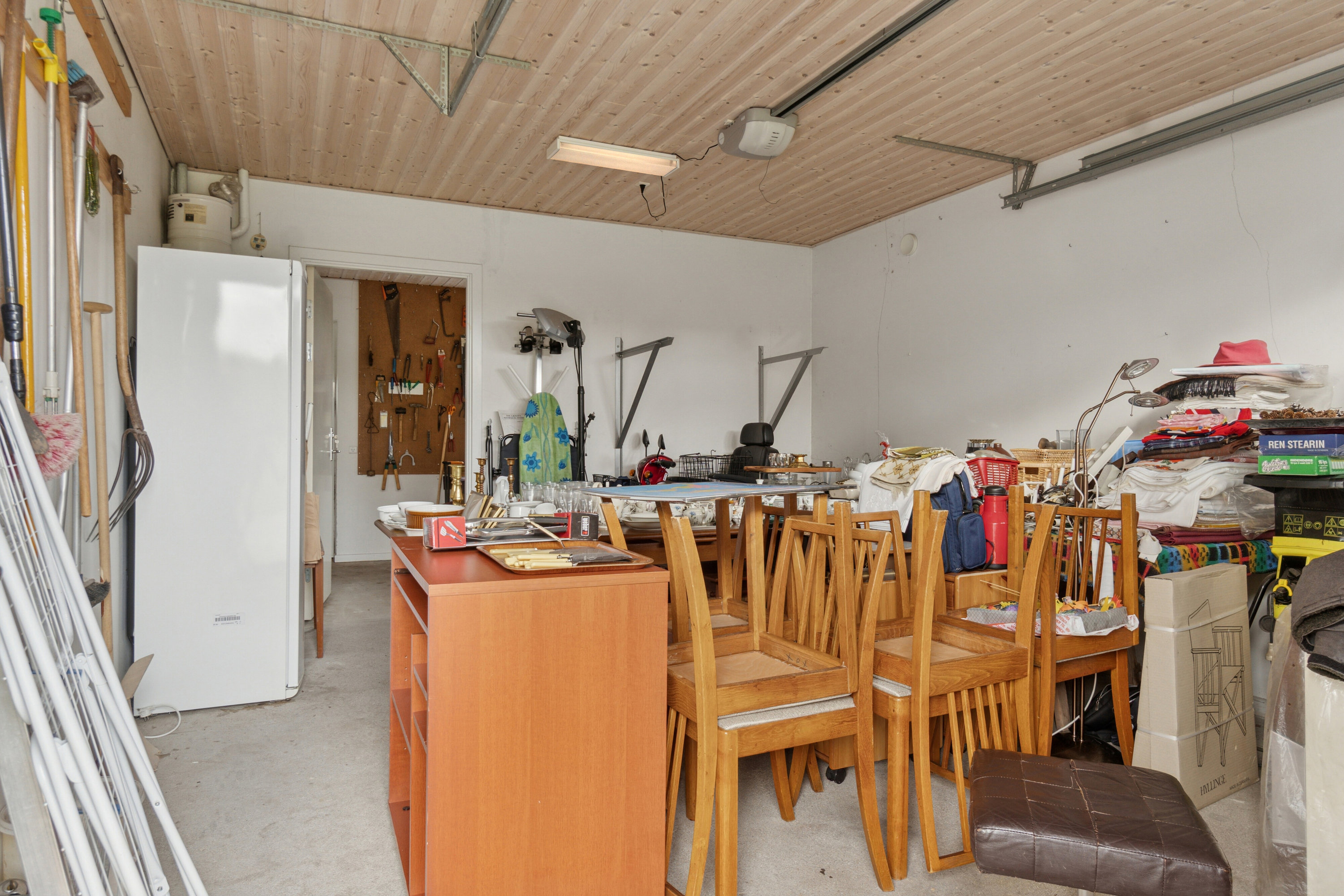 Fremhævet garage billede i fuldskærmstilstand. Billede af Stjernelunden 14, 4250 Fuglebjerg