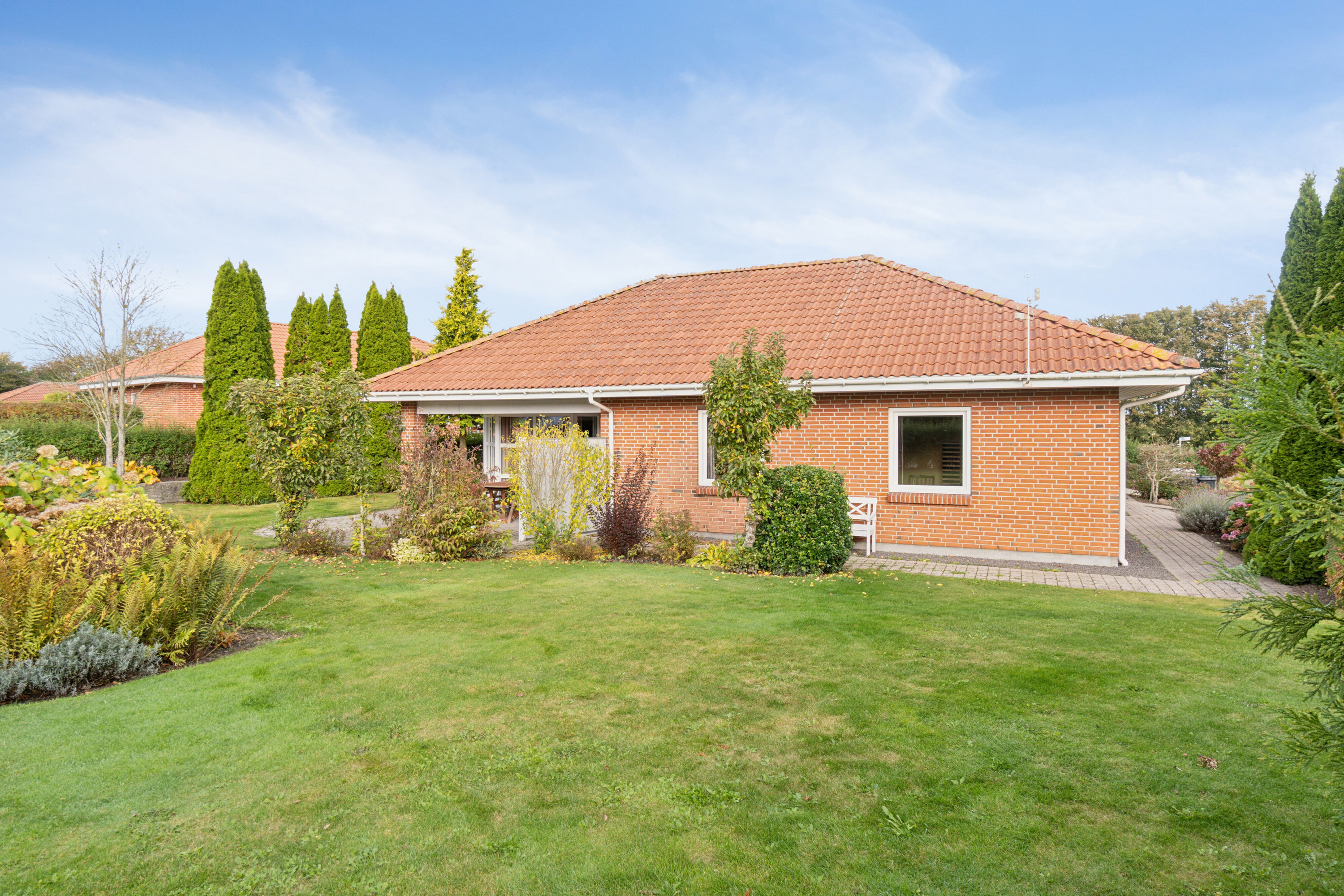 Fremhævet set fra haven billede i fuldskærmstilstand. Billede af Stjernelunden 14, 4250 Fuglebjerg