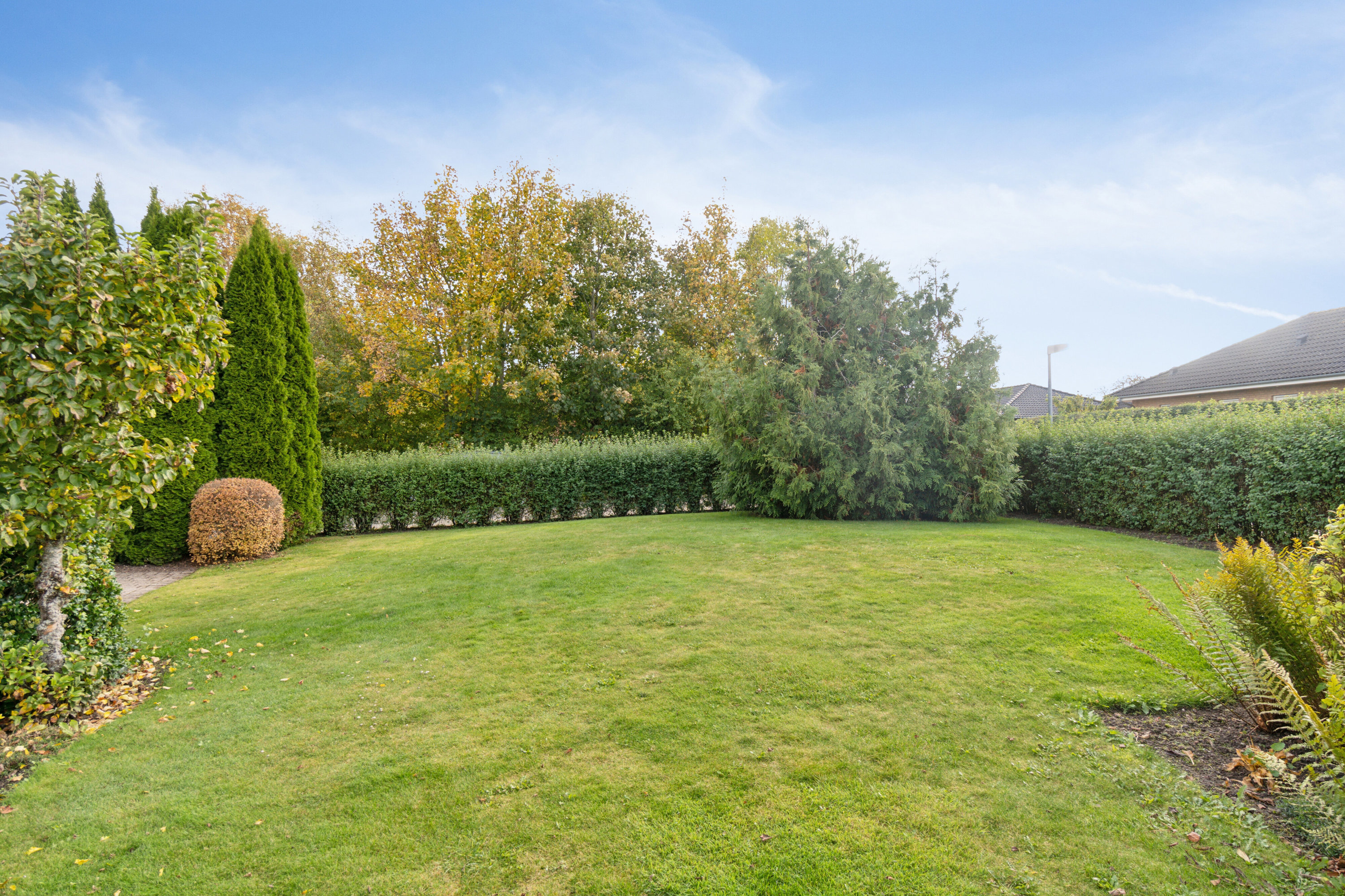 Fremhævet set fra haven billede i fuldskærmstilstand. Billede af Stjernelunden 14, 4250 Fuglebjerg