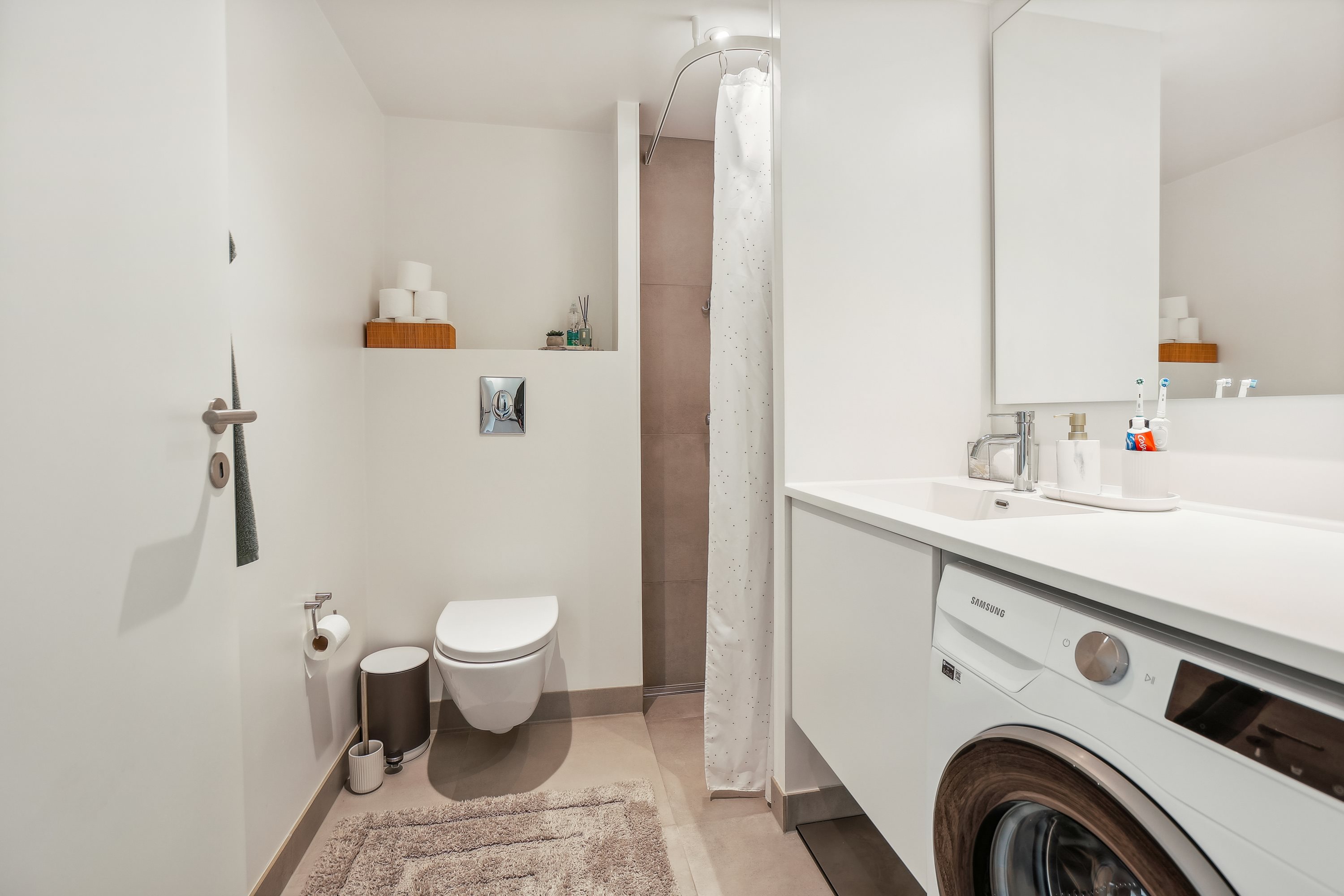 Fremhævet badeværelse billede i fuldskærmstilstand. Billede af Tommerupgade 25, 3. 1., Høje Taastrup, 2630 Taastrup