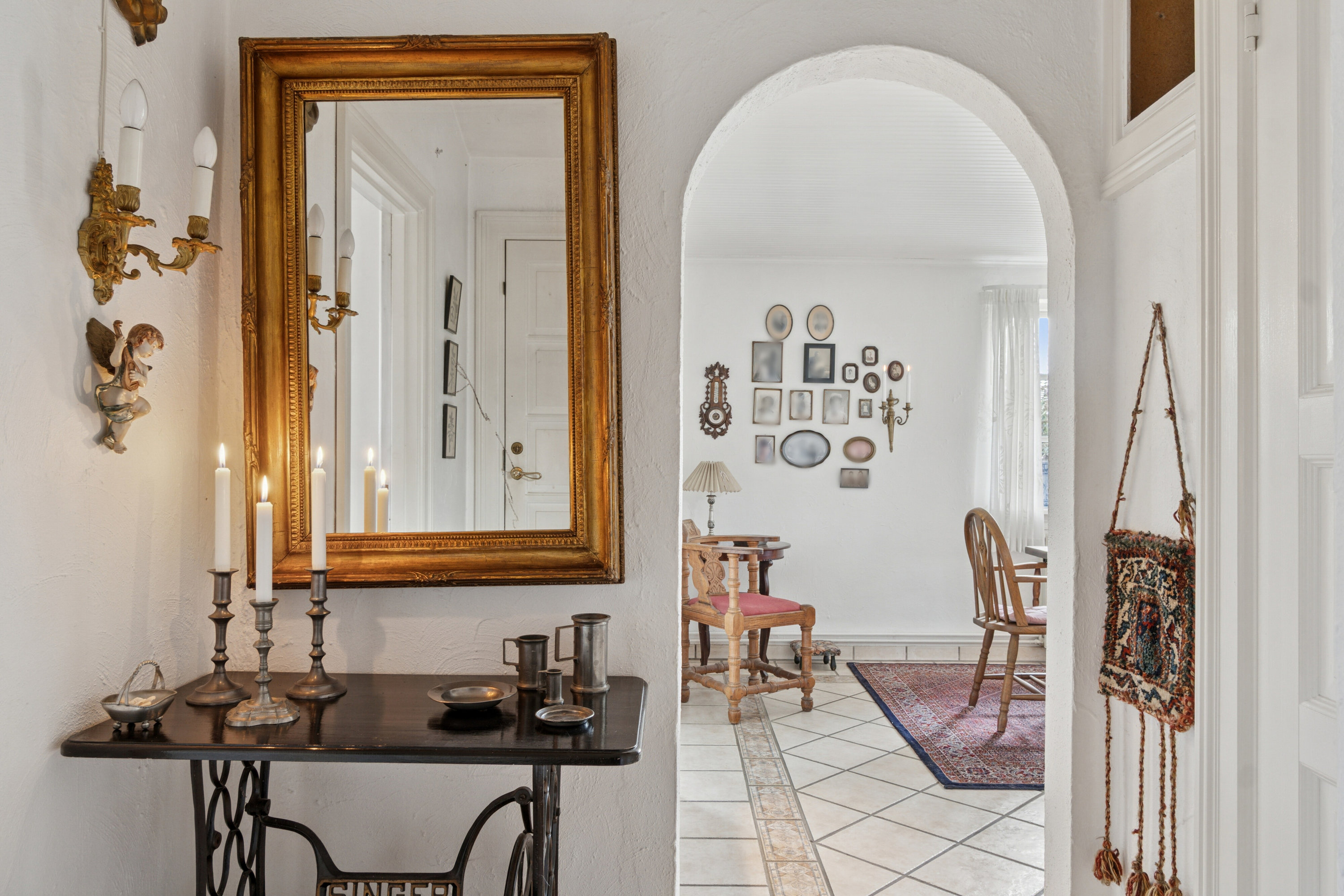 Fremhævet entré billede i fuldskærmstilstand. Billede af Aavej 4, 3300 Frederiksværk