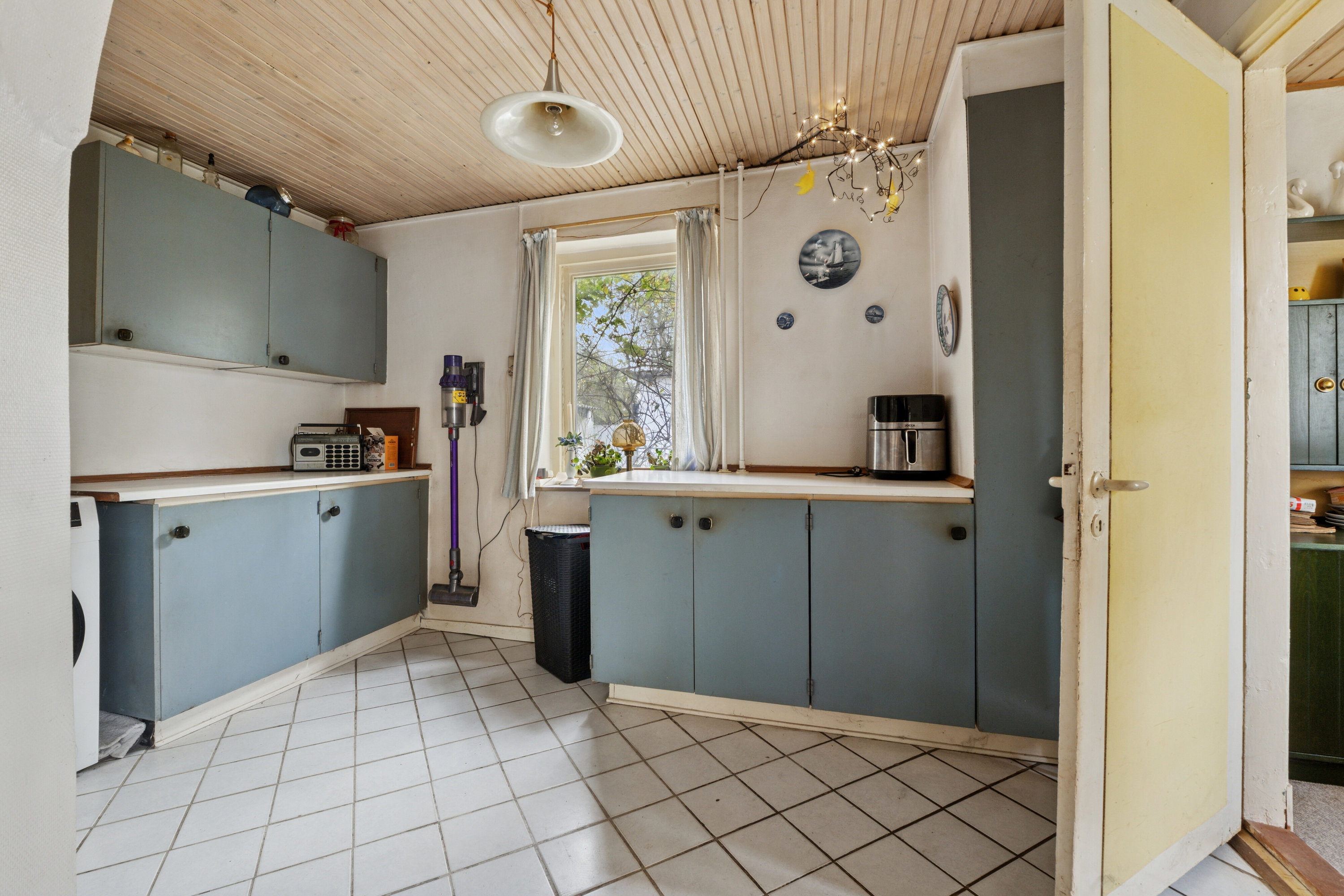 Fremhævet køkken billede i fuldskærmstilstand. Billede af Ristingevej 75, Hesselbjerg, 5932 Humble