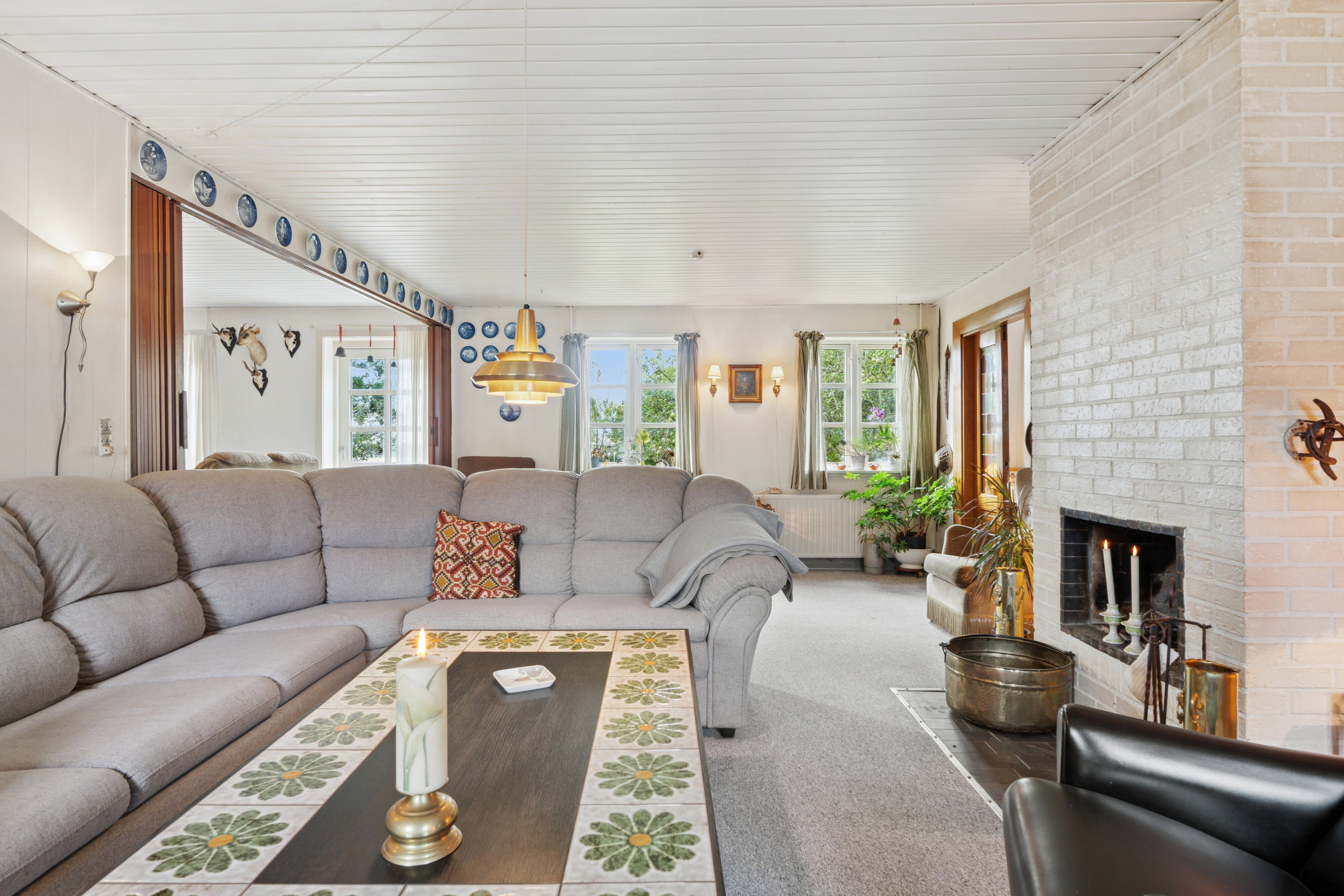 Fremhævet stue billede i fuldskærmstilstand. Billede af Ristingevej 75, Hesselbjerg, 5932 Humble