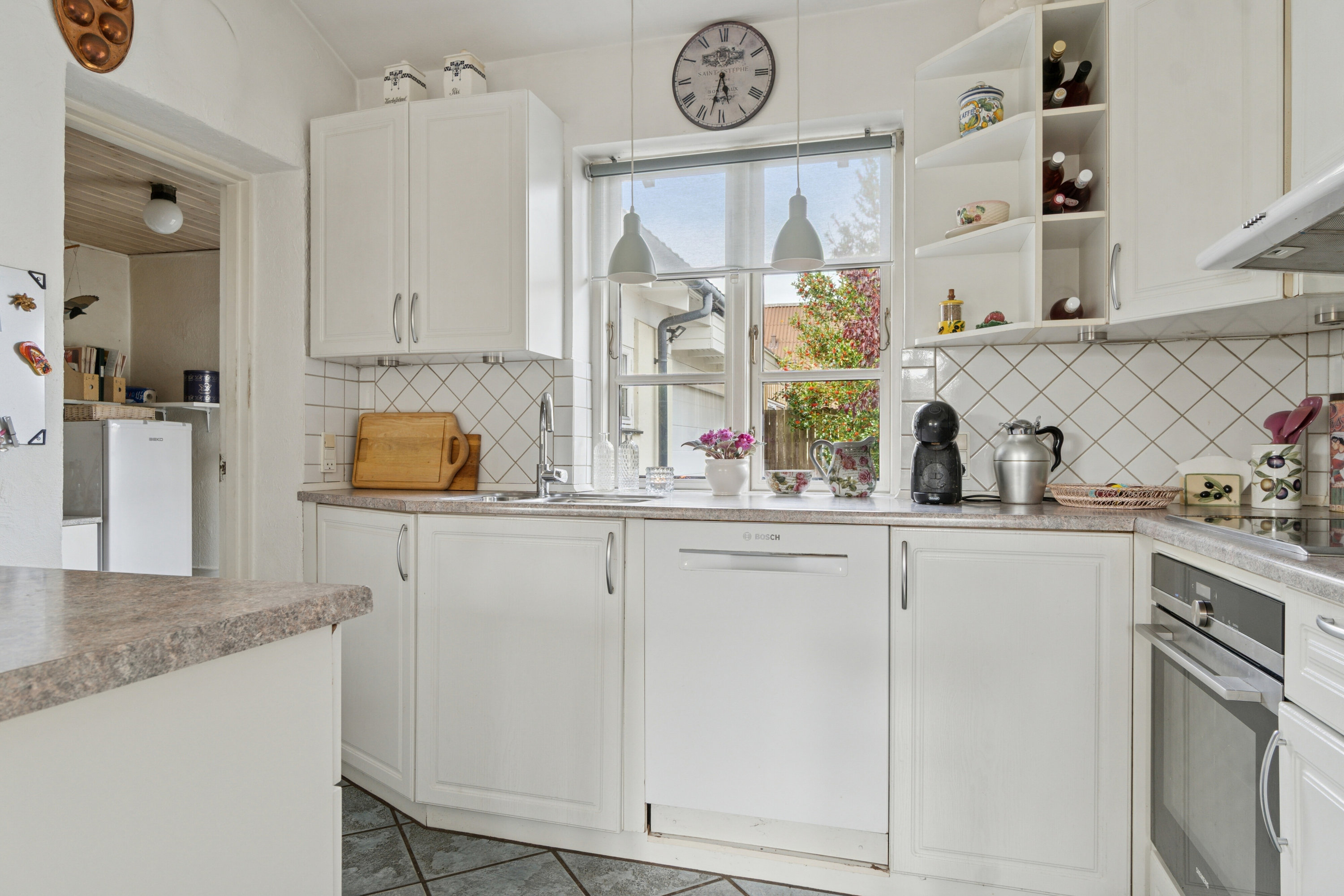 Fremhævet køkken billede i fuldskærmstilstand. Billede af Aavej 4, 3300 Frederiksværk