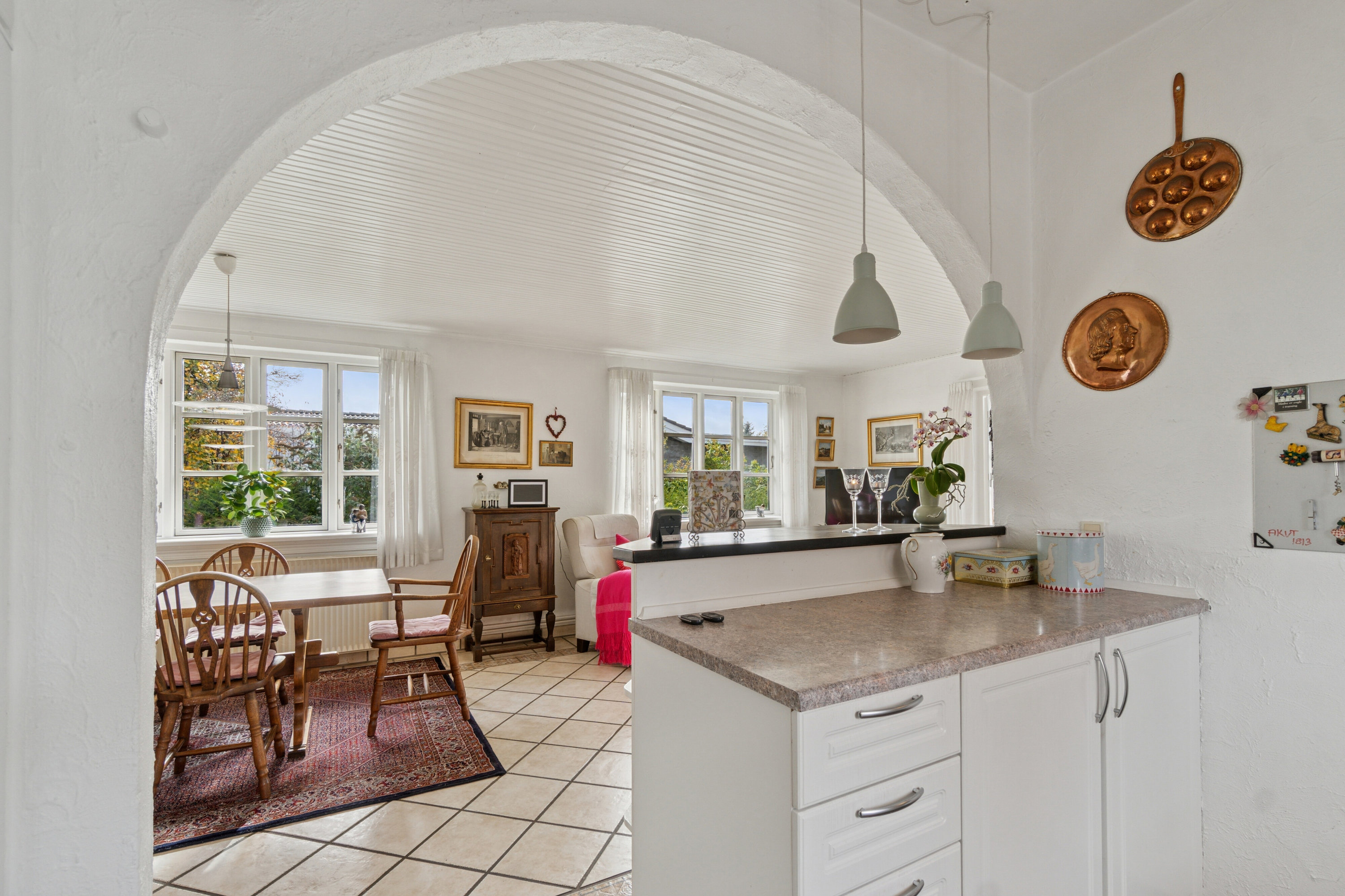 Fremhævet køkken billede i fuldskærmstilstand. Billede af Aavej 4, 3300 Frederiksværk