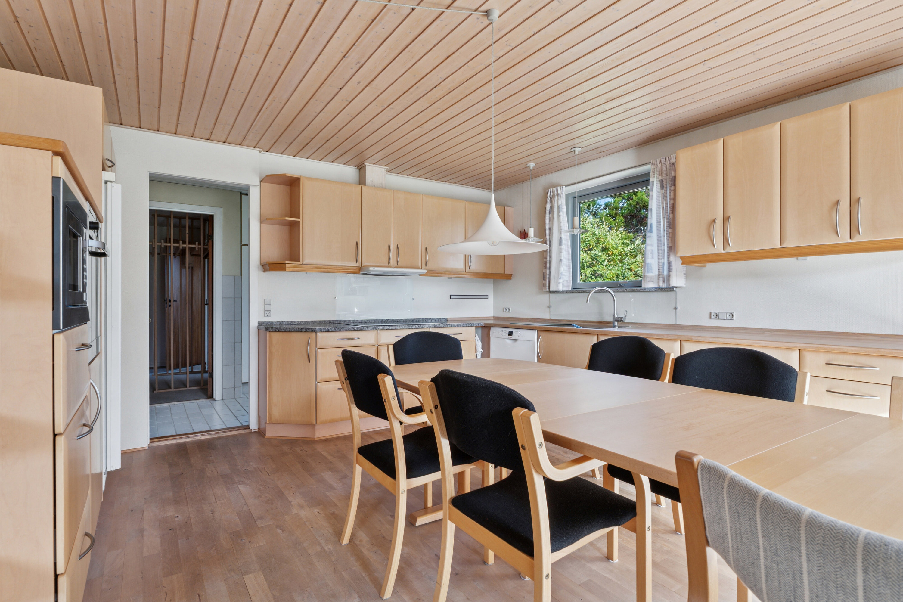 Fremhævet køkken billede i fuldskærmstilstand. Billede af Grønnegade 21+23, Ulbølle, 5762 Vester Skerninge