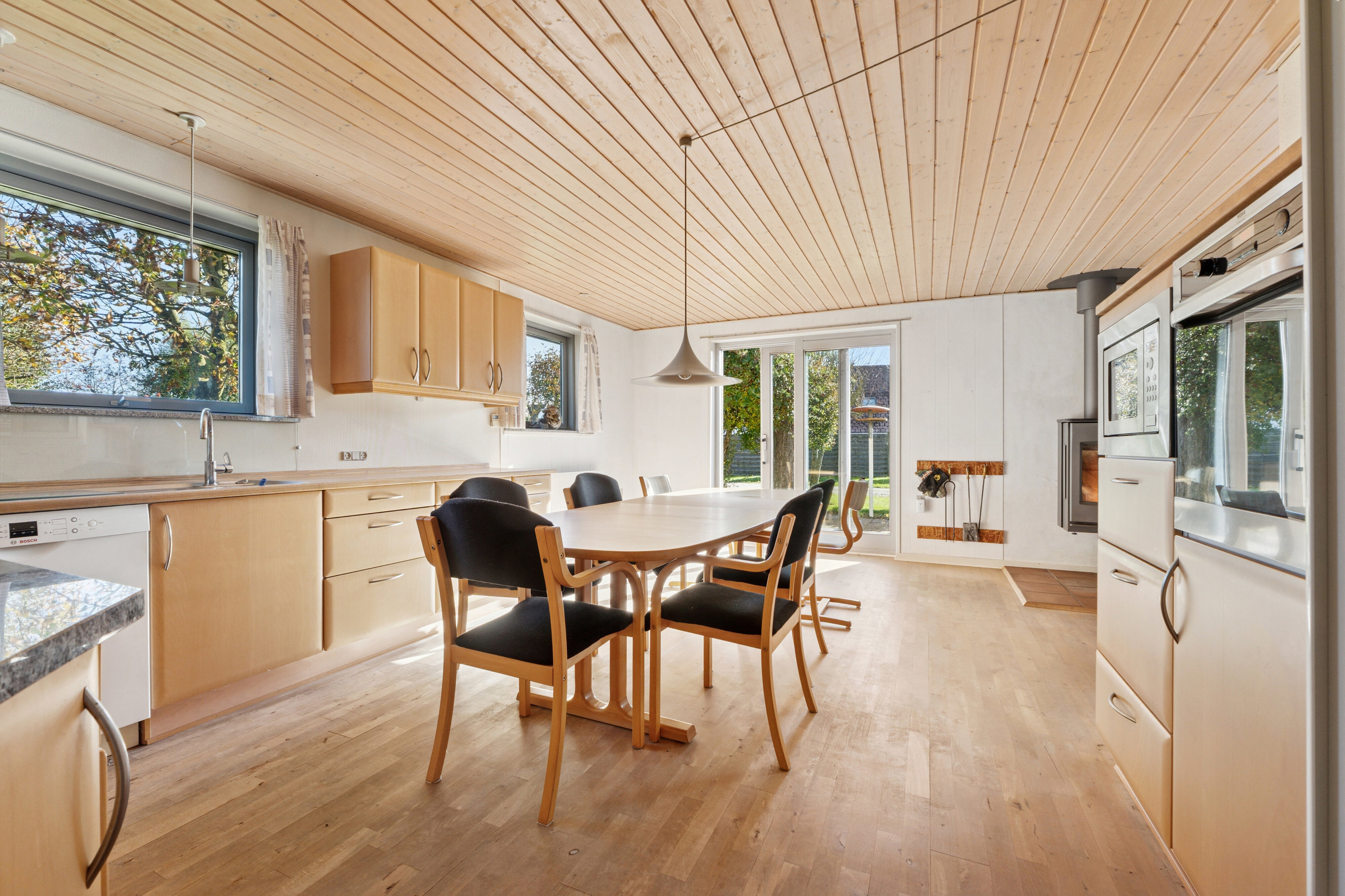 Fremhævet spisestue billede i fuldskærmstilstand. Billede af Grønnegade 21+23, Ulbølle, 5762 Vester Skerninge