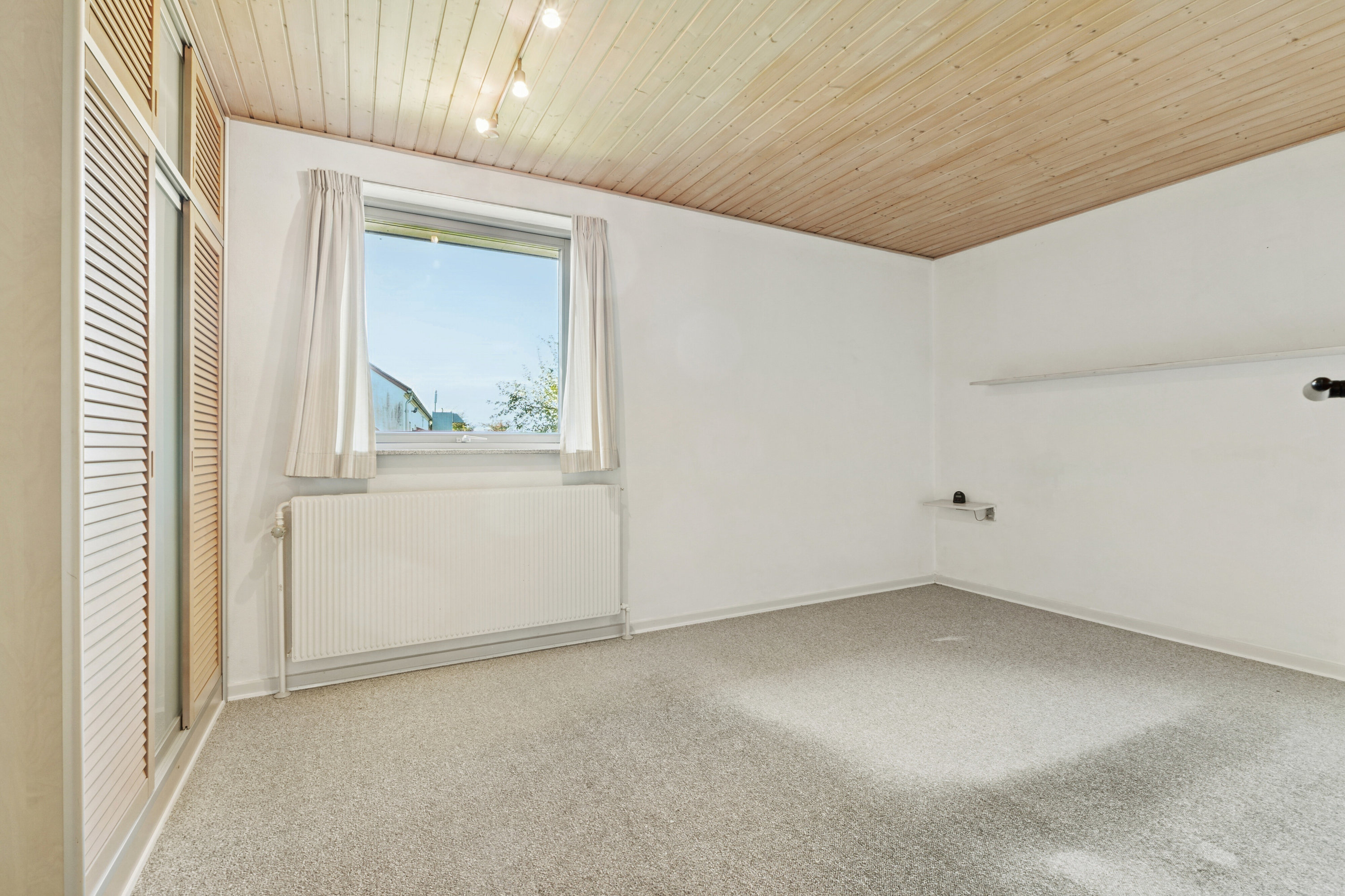 Fremhævet soveværelse billede i fuldskærmstilstand. Billede af Grønnegade 21+23, Ulbølle, 5762 Vester Skerninge