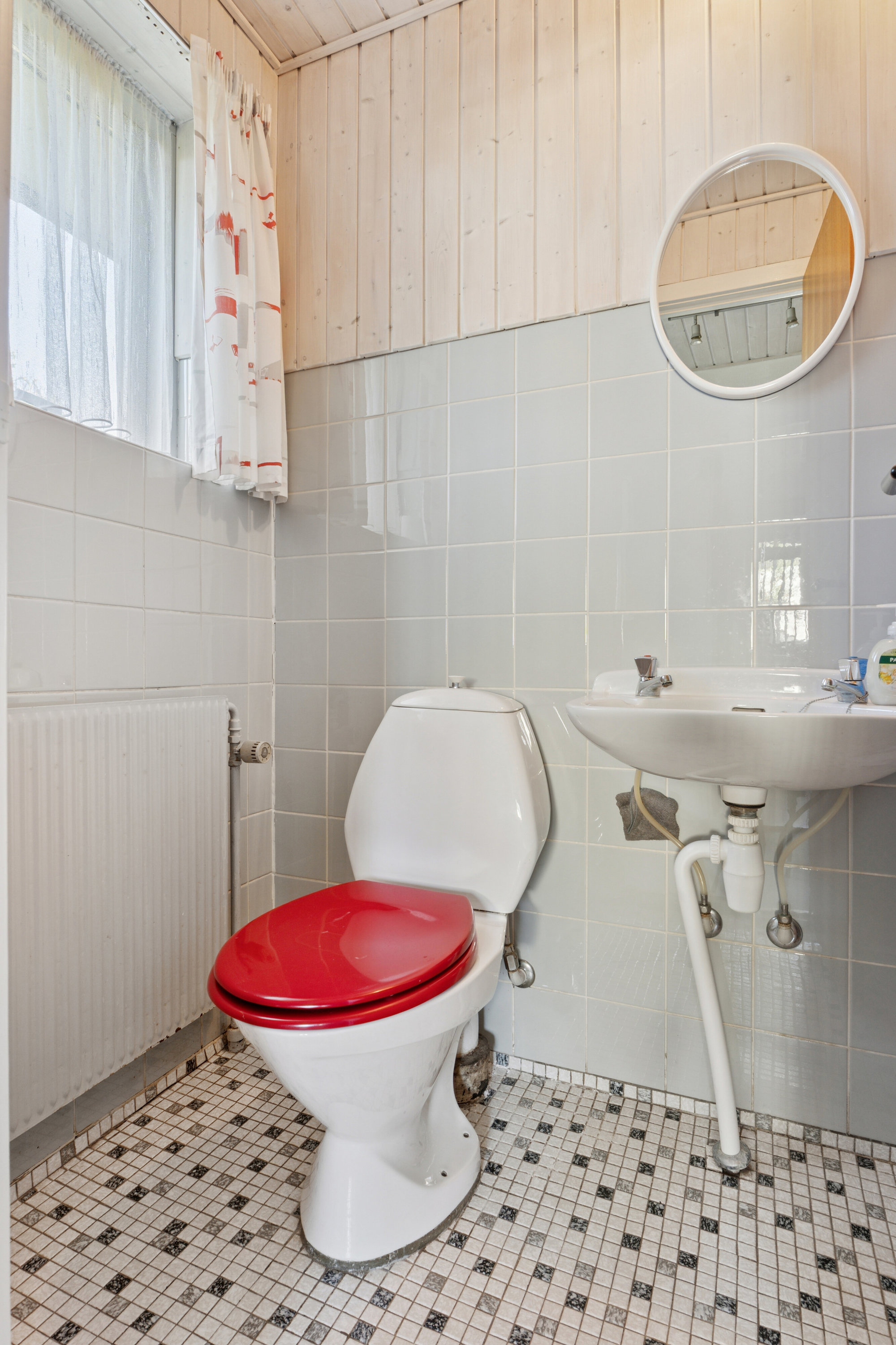 Fremhævet badeværelse billede i fuldskærmstilstand. Billede af Grønnegade 21+23, Ulbølle, 5762 Vester Skerninge