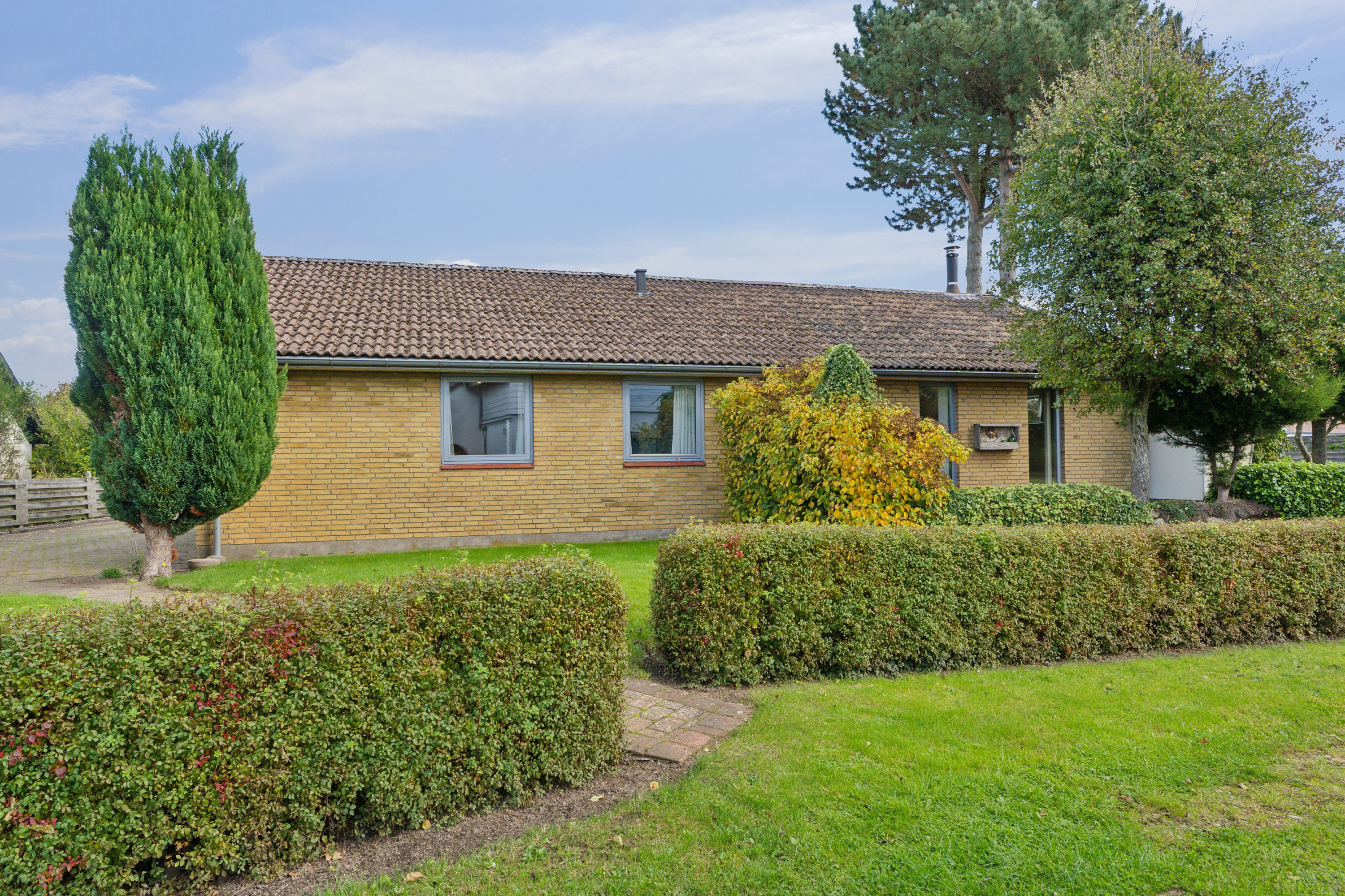 Fremhævet set fra haven billede i fuldskærmstilstand. Billede af Grønnegade 21+23, Ulbølle, 5762 Vester Skerninge