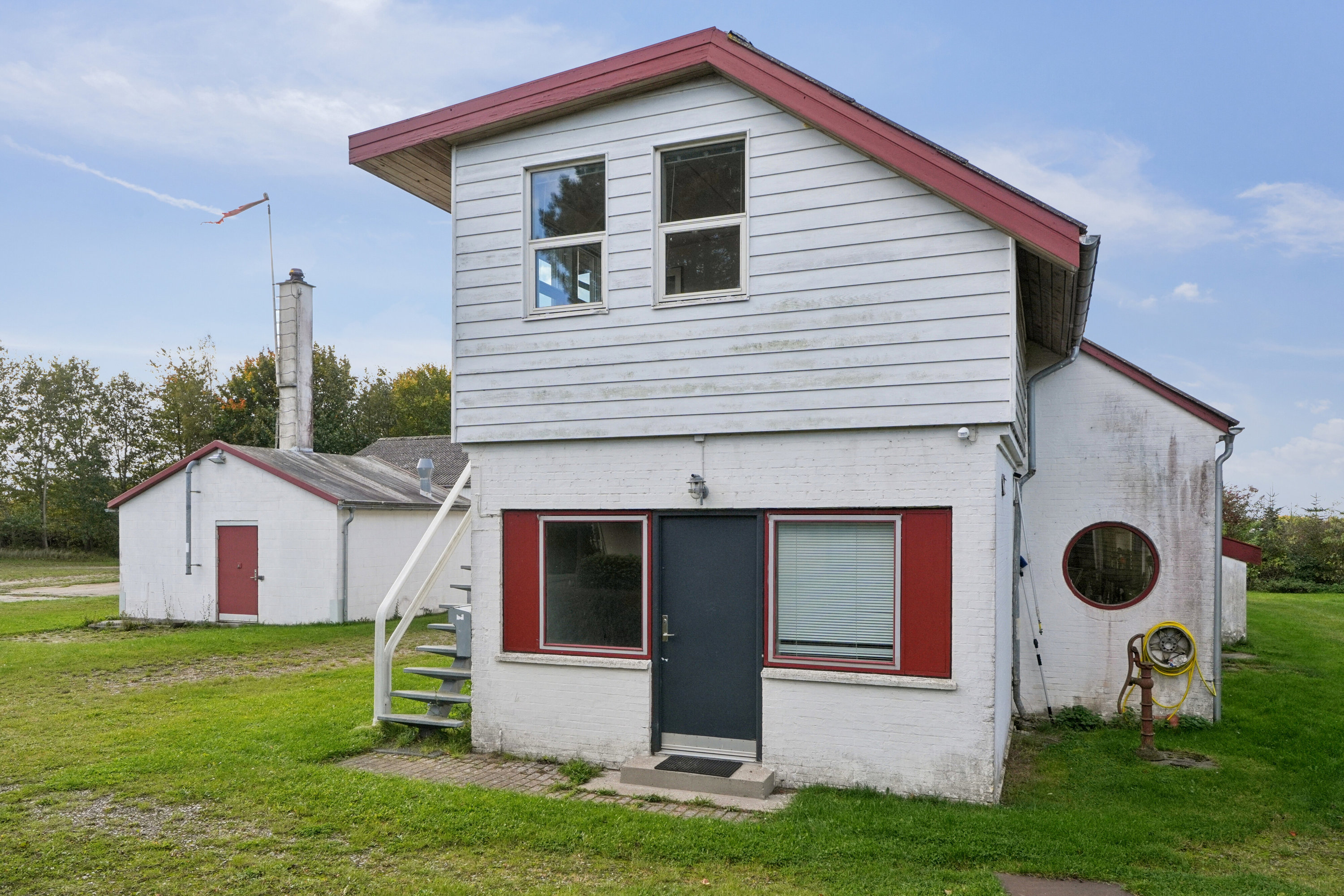 Fremhævet set fra haven billede i fuldskærmstilstand. Billede af Grønnegade 21+23, Ulbølle, 5762 Vester Skerninge