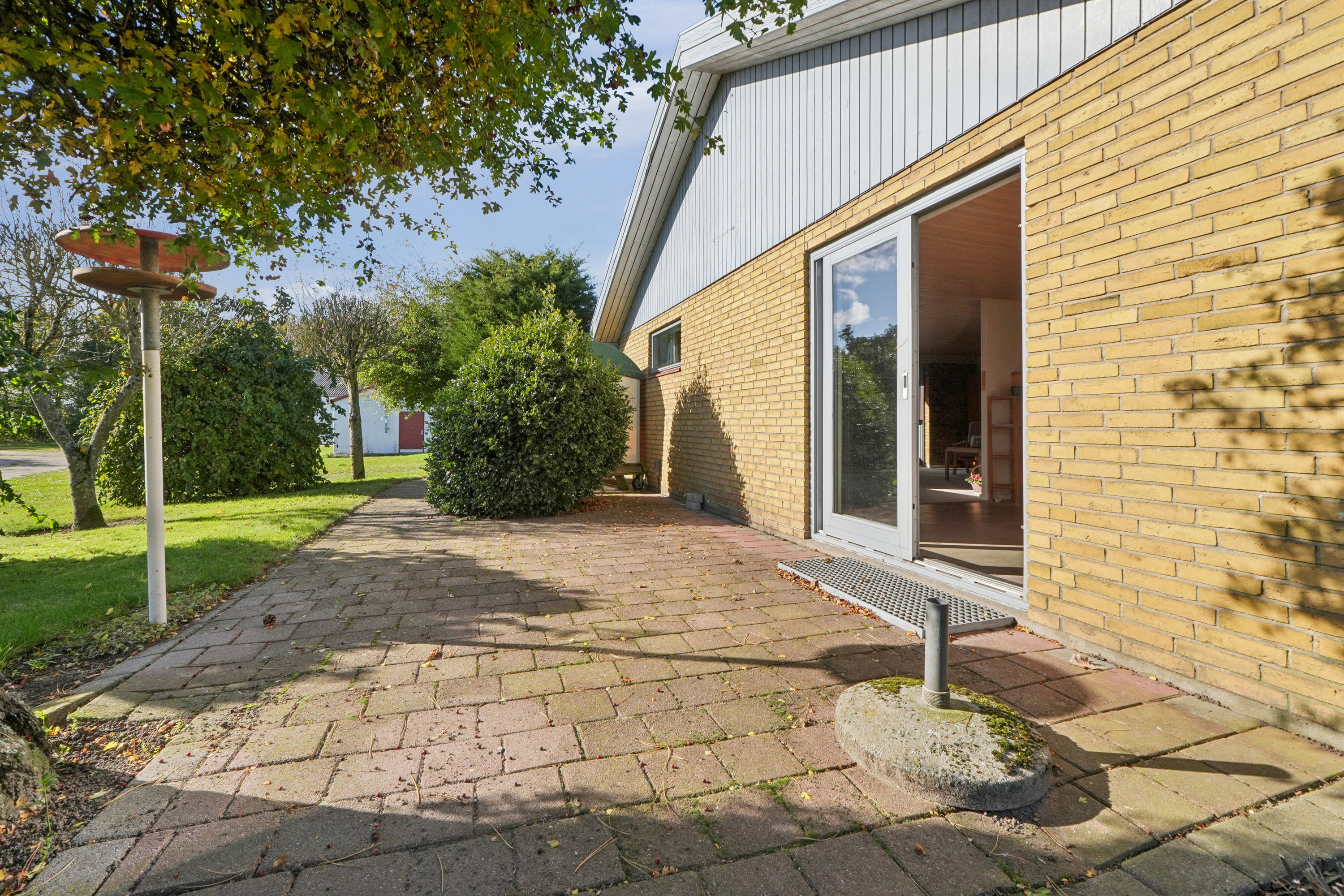 Fremhævet terrasse billede i fuldskærmstilstand. Billede af Grønnegade 21+23, Ulbølle, 5762 Vester Skerninge