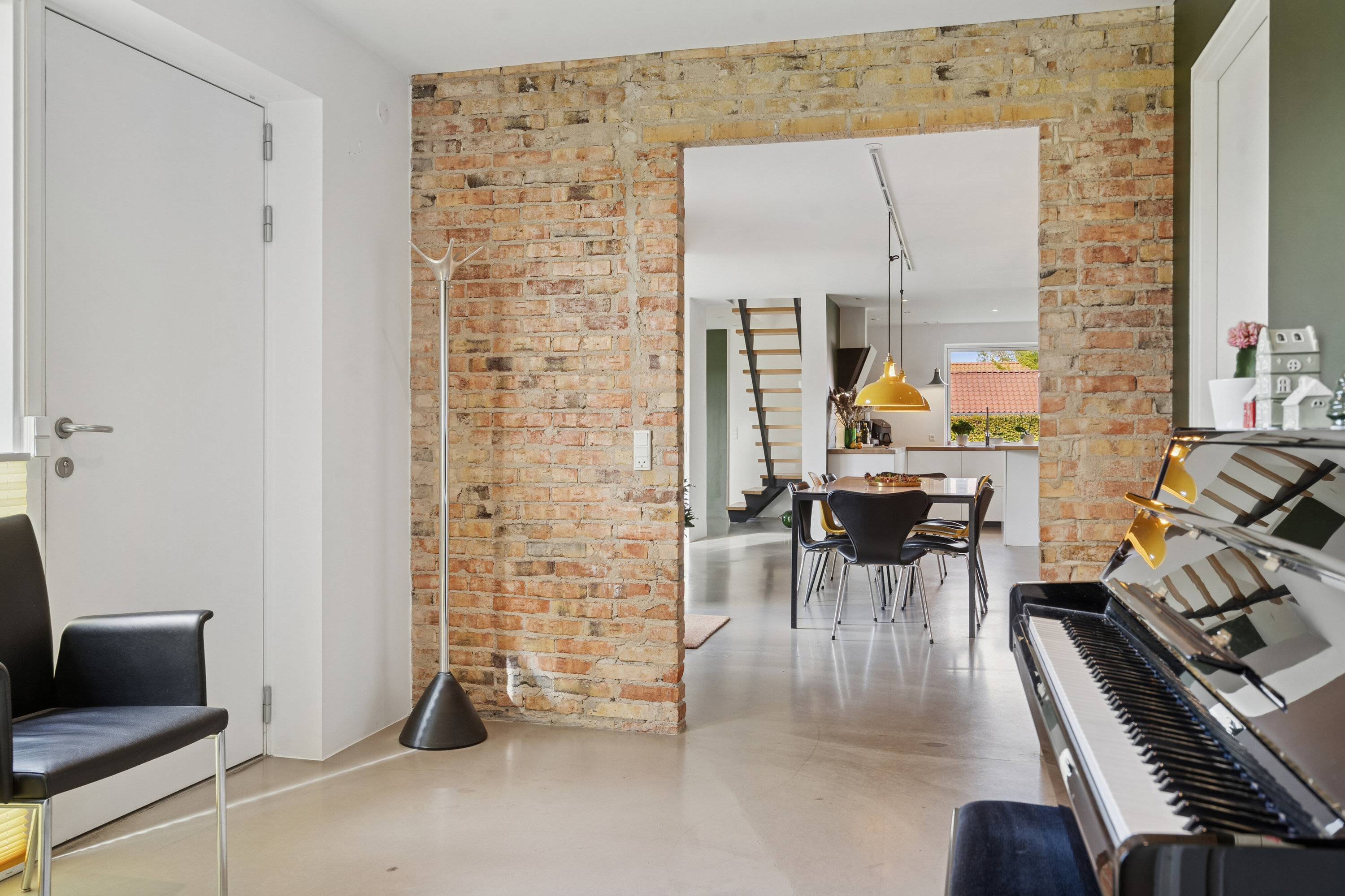 Fremhævet indendørs billede i fuldskærmstilstand. Billede af Søvangsvej 15, Revninge, 5300 Kerteminde