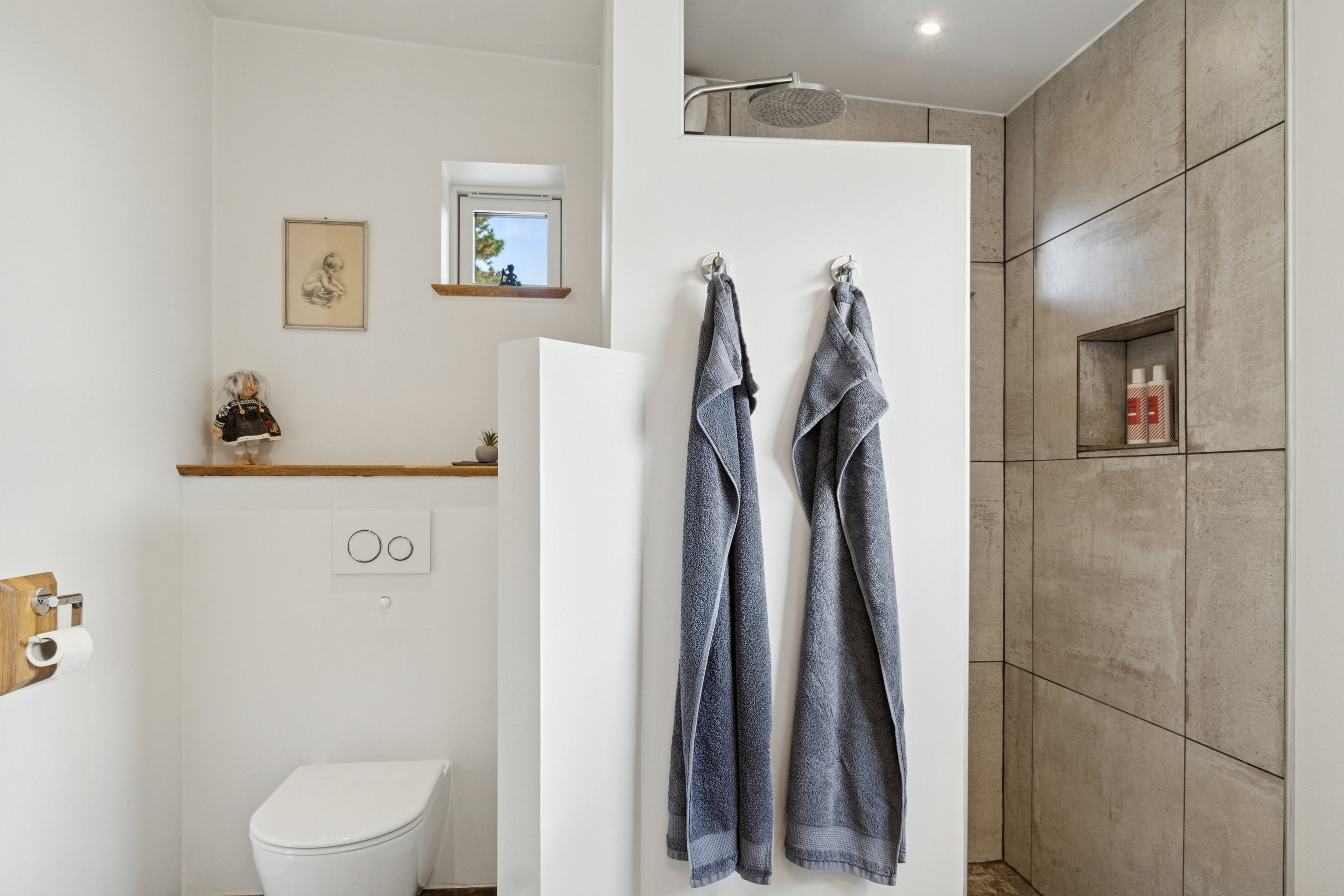 Fremhævet badeværelse billede i fuldskærmstilstand. Billede af Spurvebakken 5, Kregme, 3300 Frederiksværk