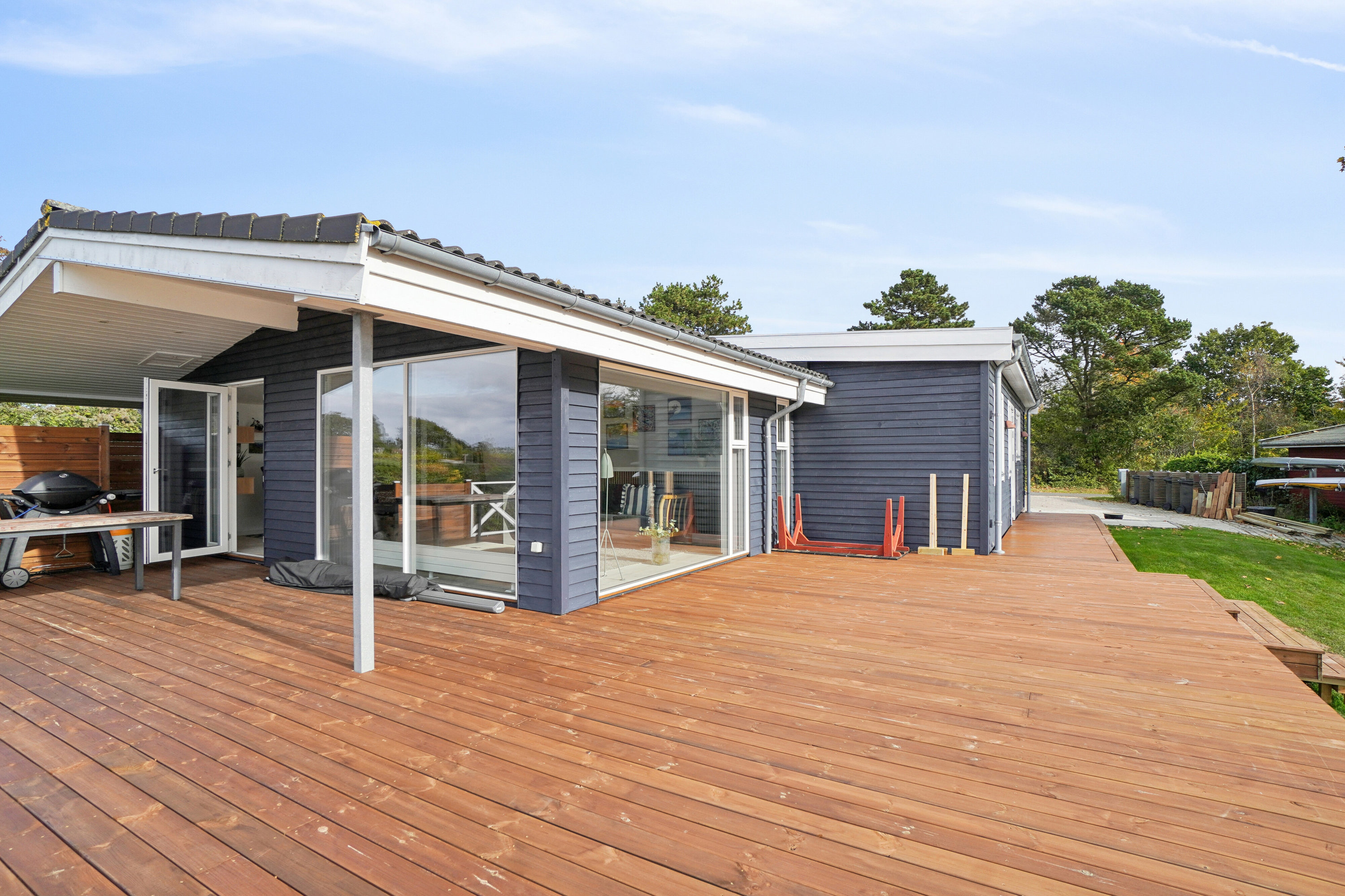 Fremhævet terrasse billede i fuldskærmstilstand. Billede af Spurvebakken 5, Kregme, 3300 Frederiksværk