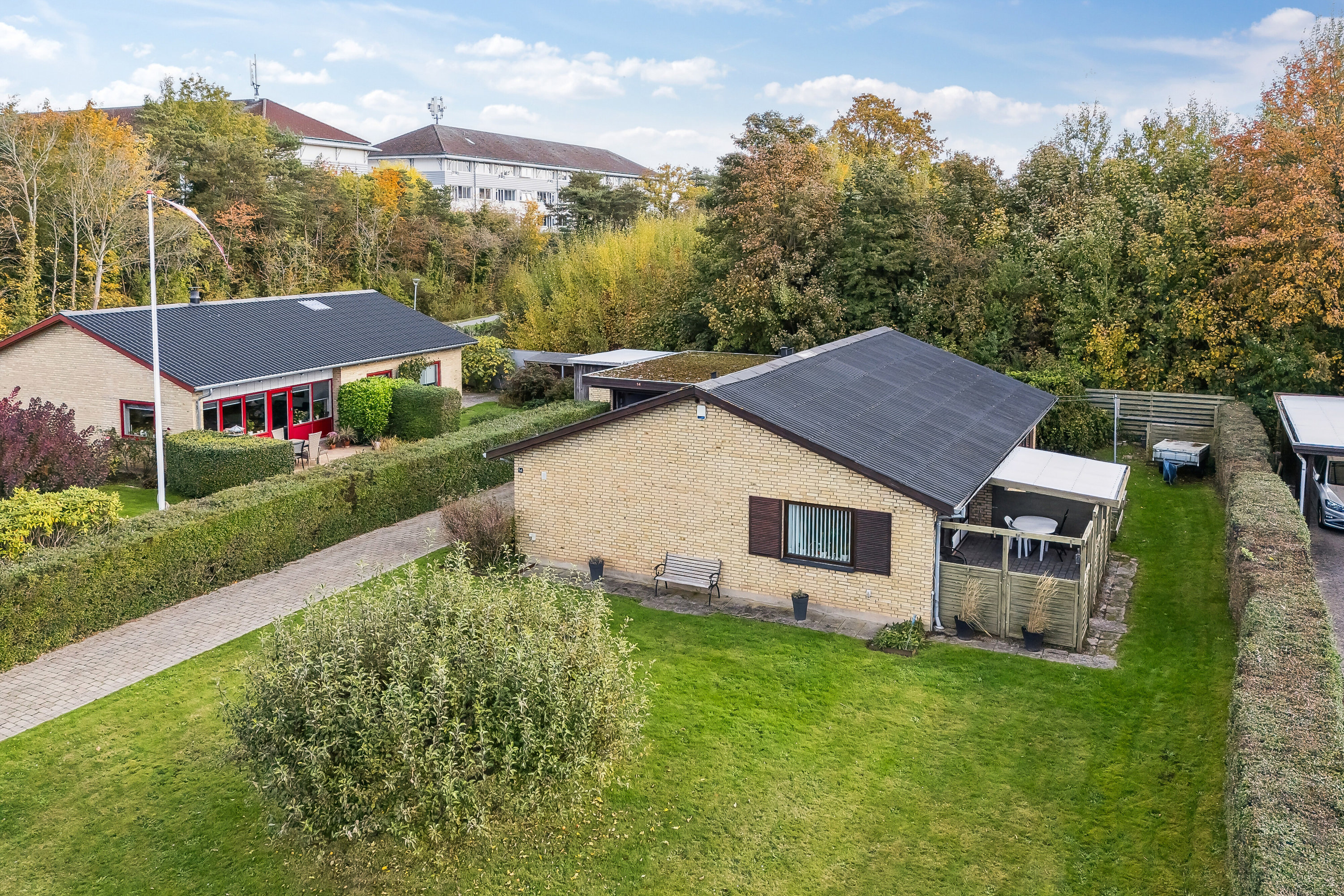 Fremhævet set fra vejen billede i fuldskærmstilstand. Billede af Fru Ingesvej 14, 4400 Kalundborg