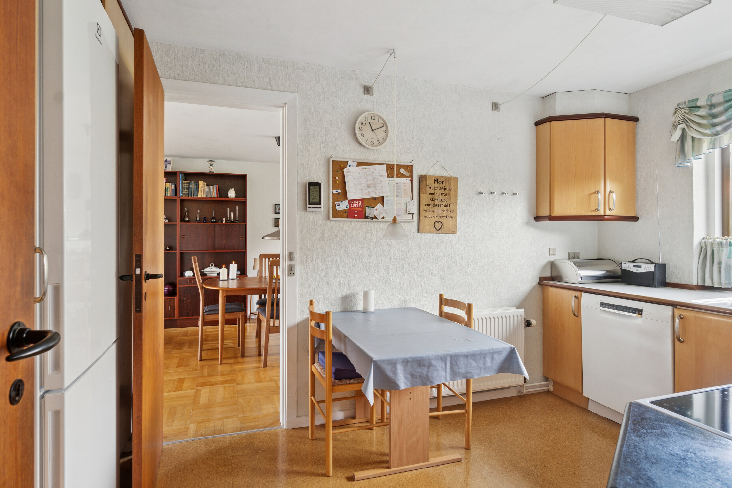 Fremhævet spisestue billede i fuldskærmstilstand. Billede af Fru Ingesvej 14, 4400 Kalundborg