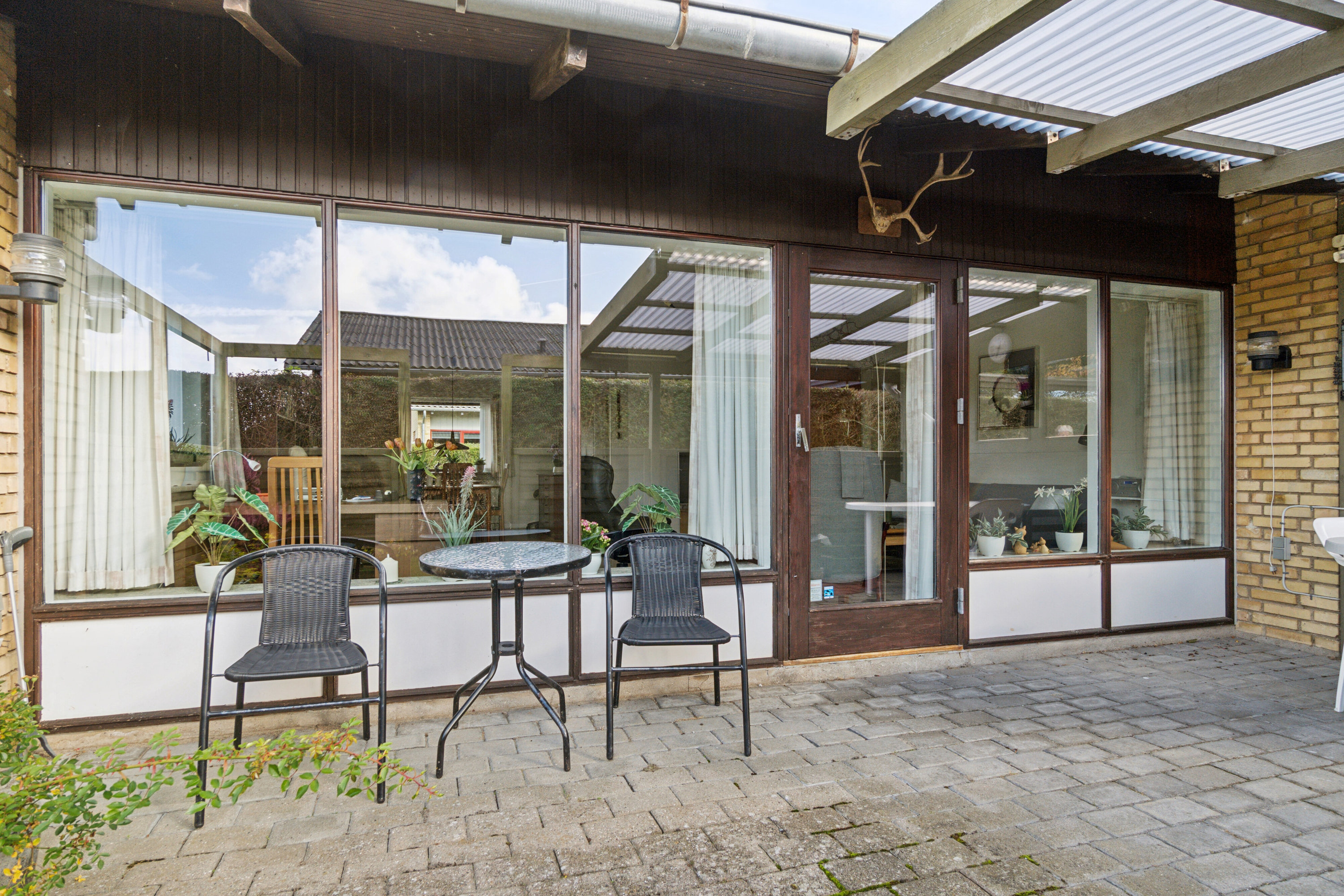 Fremhævet udendørs billede i fuldskærmstilstand. Billede af Fru Ingesvej 14, 4400 Kalundborg