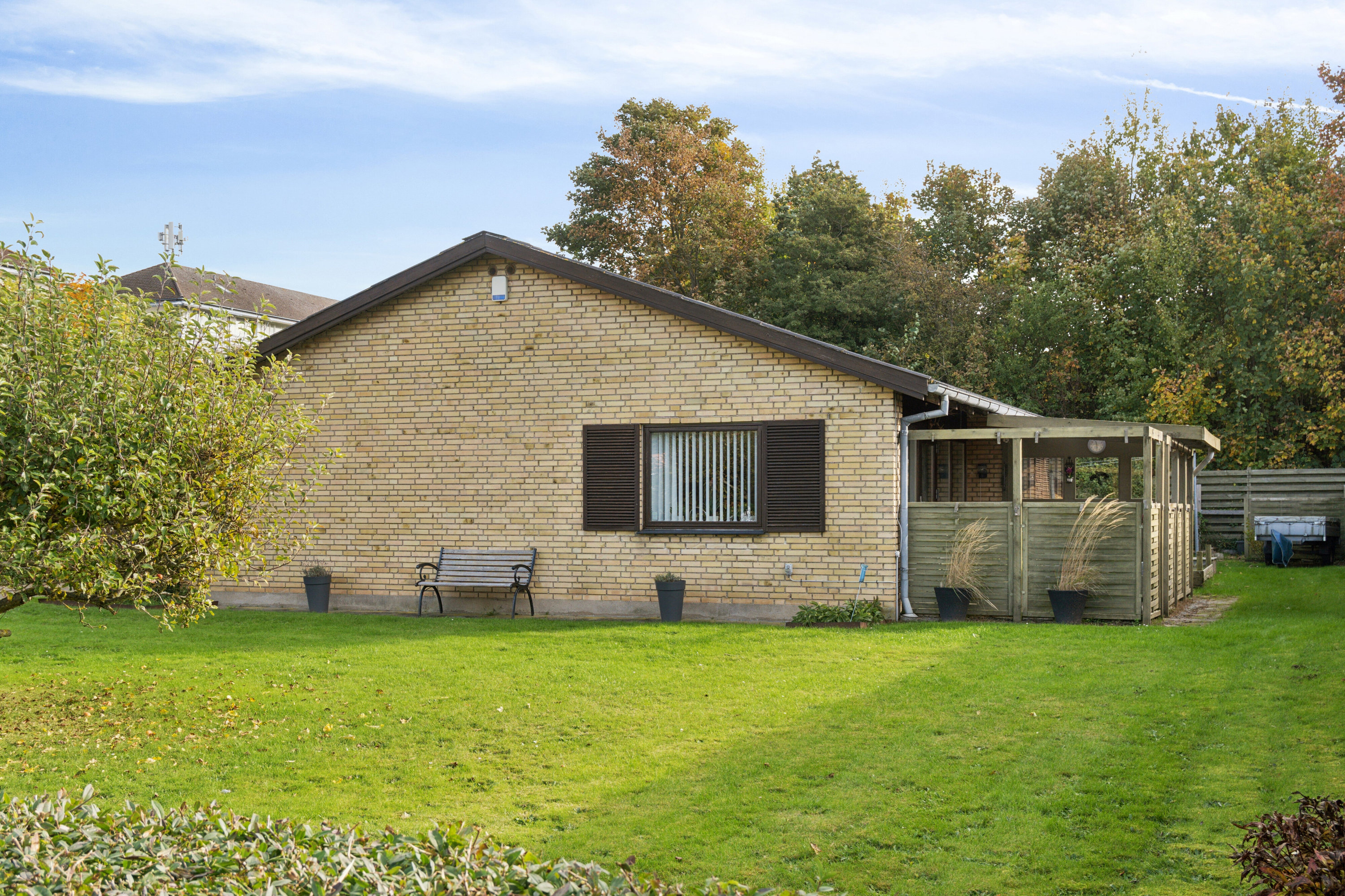 Miniaturebillede 2: set fra haven. Billede af Fru Ingesvej 14, 4400 Kalundborg