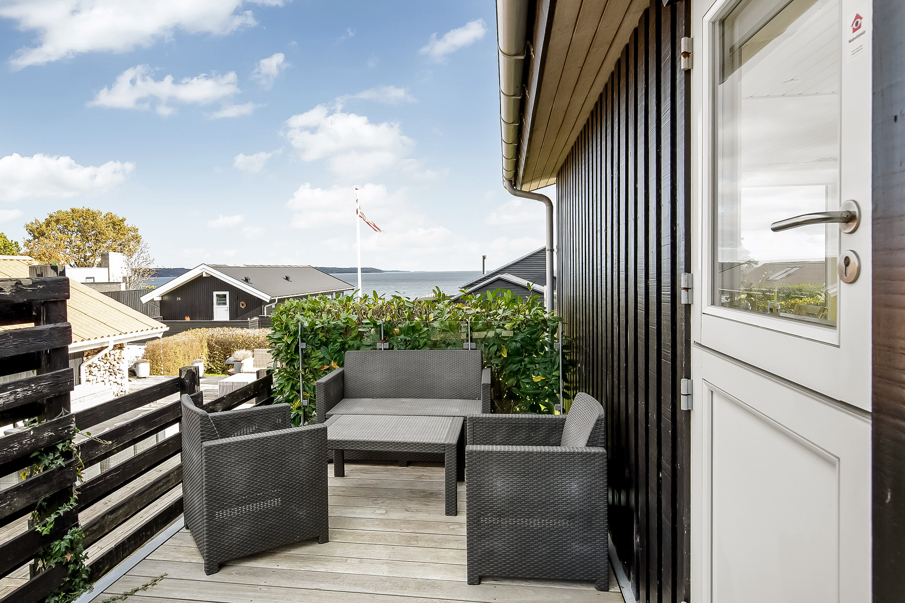 Fremhævet terrasse billede i fuldskærmstilstand. Billede af Violvej 5, Mørkholt, 7080 Børkop