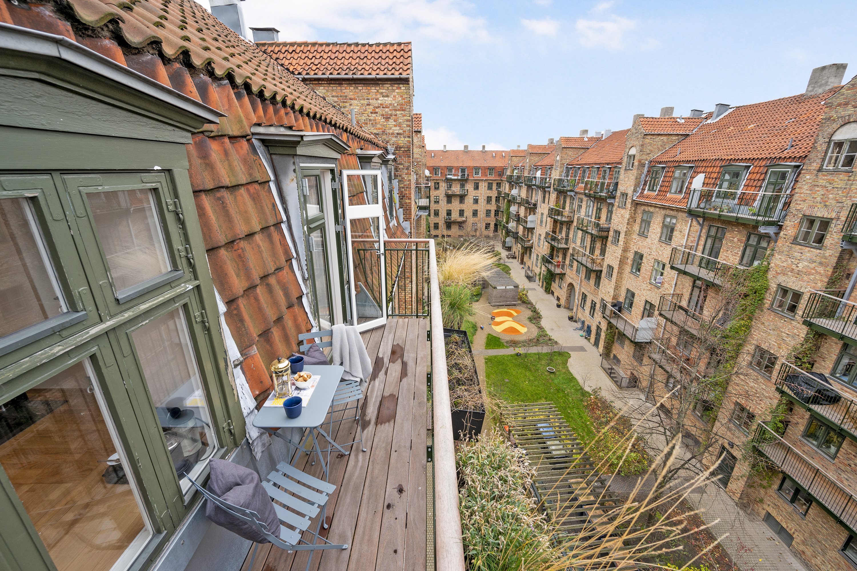 Fremhævet altan billede i fuldskærmstilstand. Billede af Otto Mallings Gade 2, 4. tv., 2100 København Ø